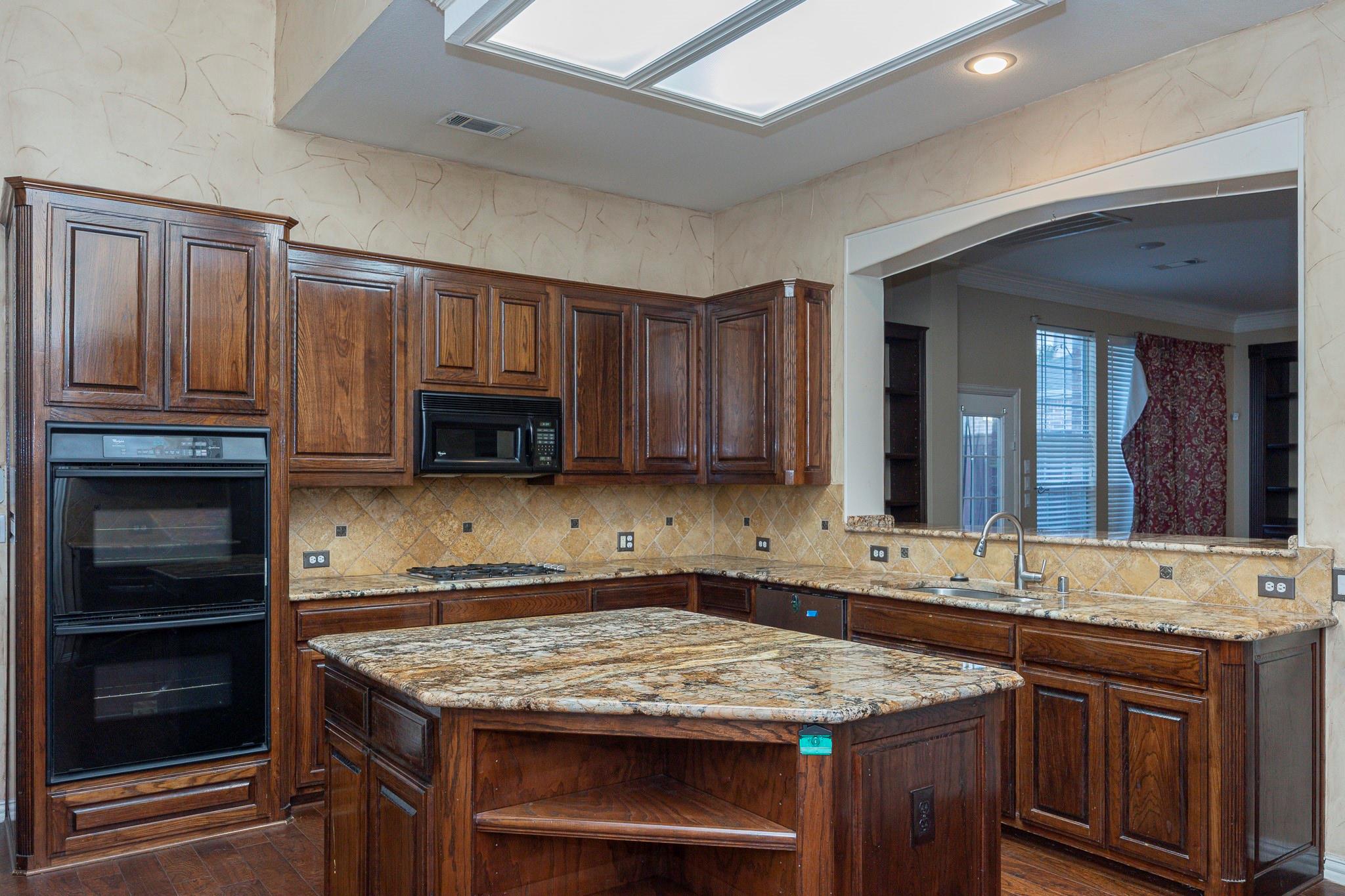 main property photo 16