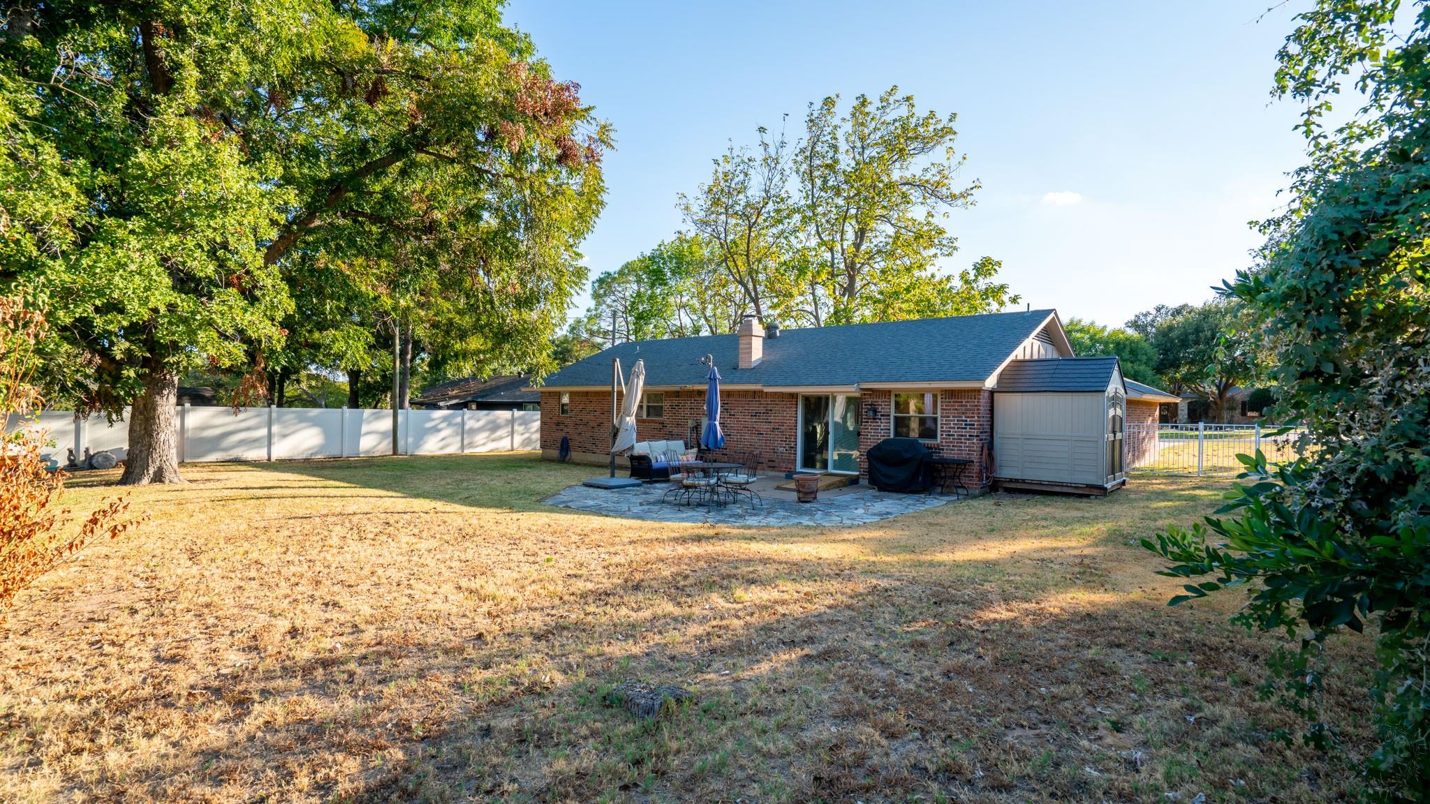 main property photo 31