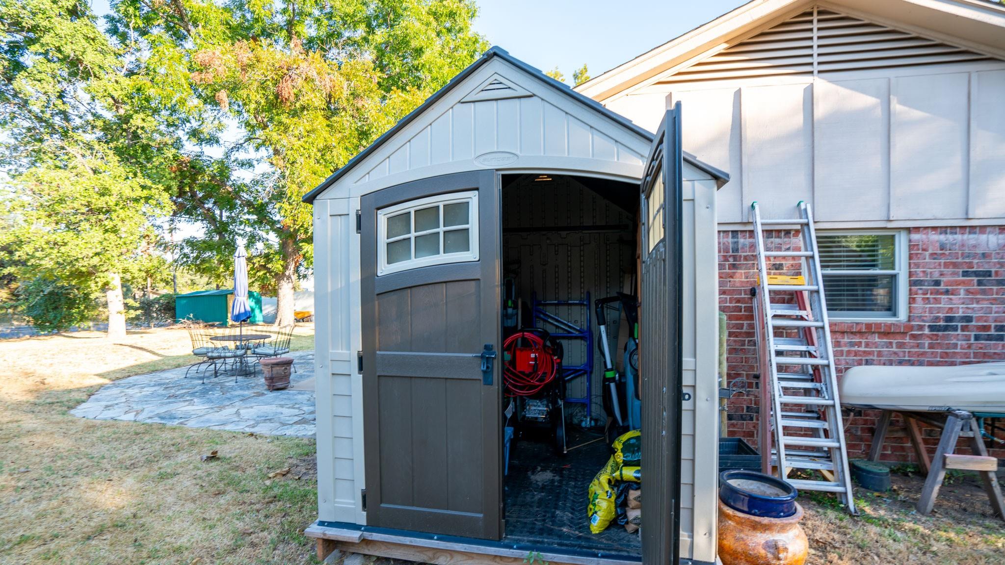 main property photo 34