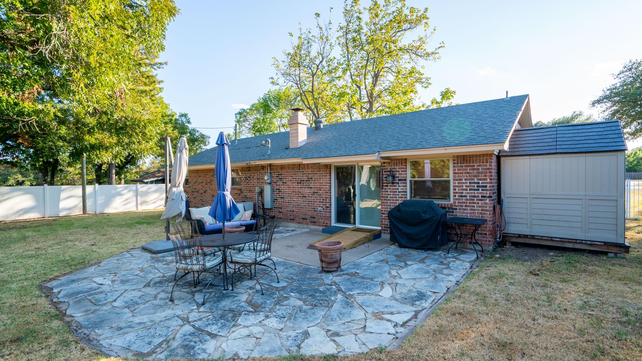 main property photo 37