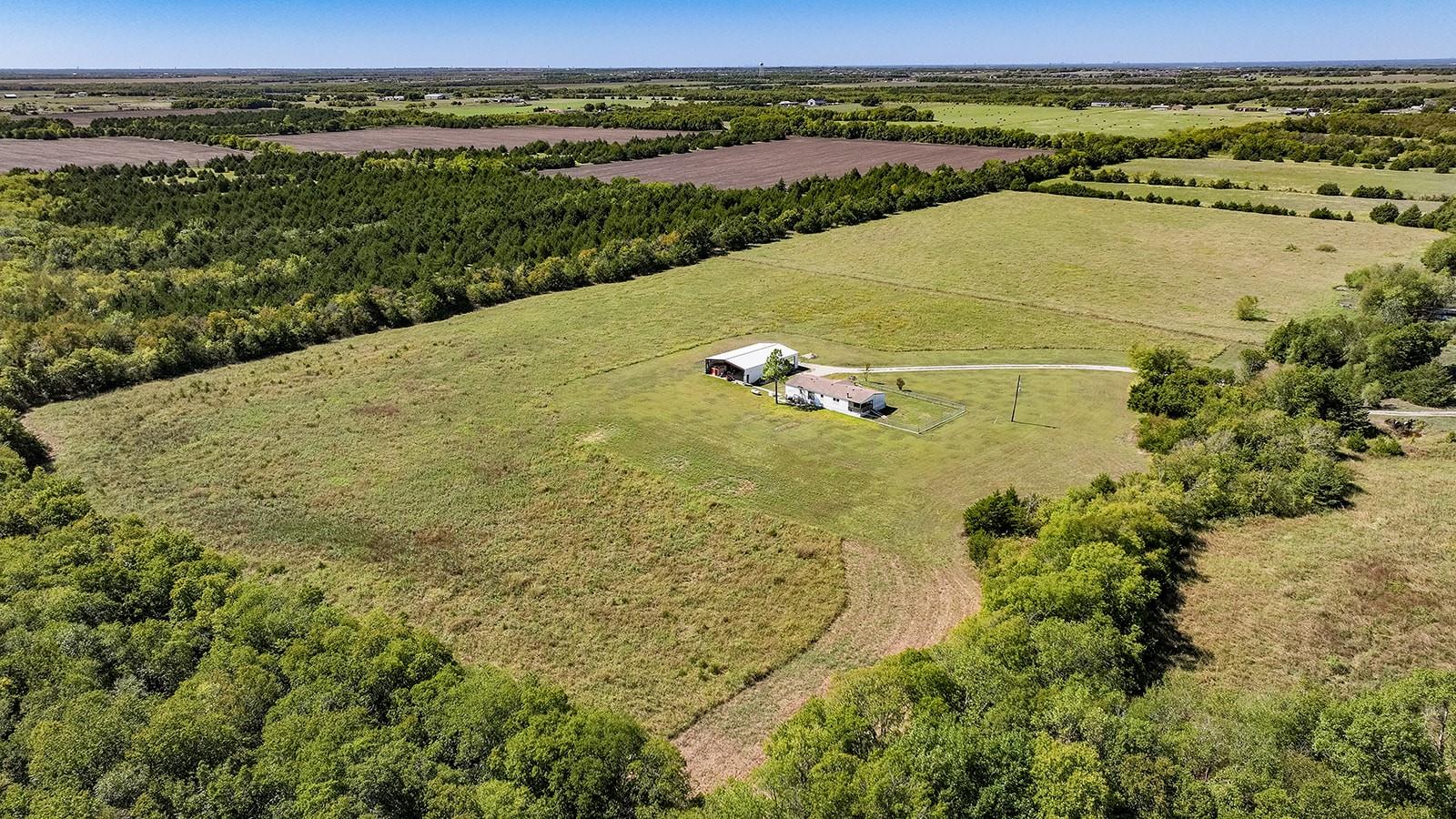 main property photo 9