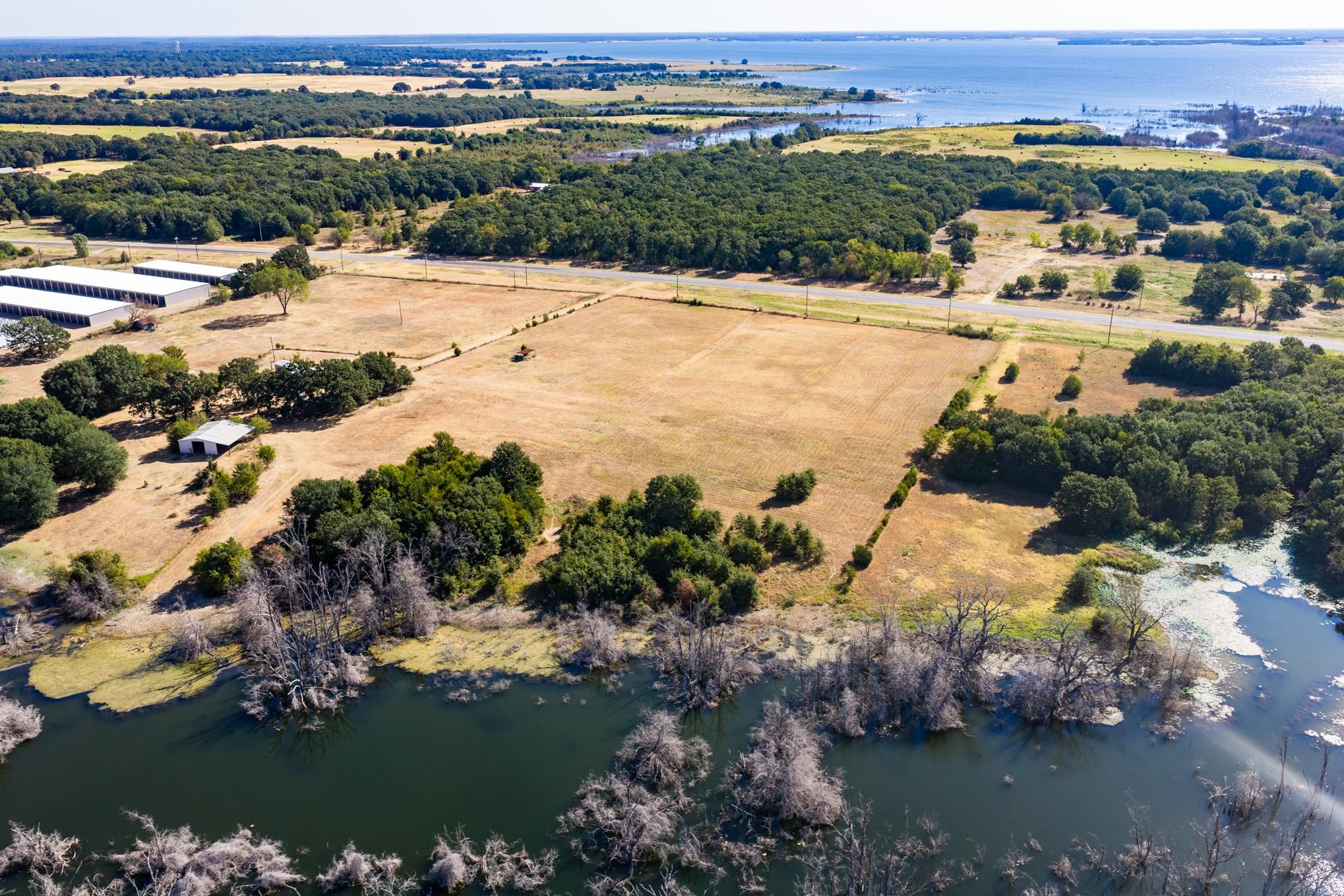 main property photo 15