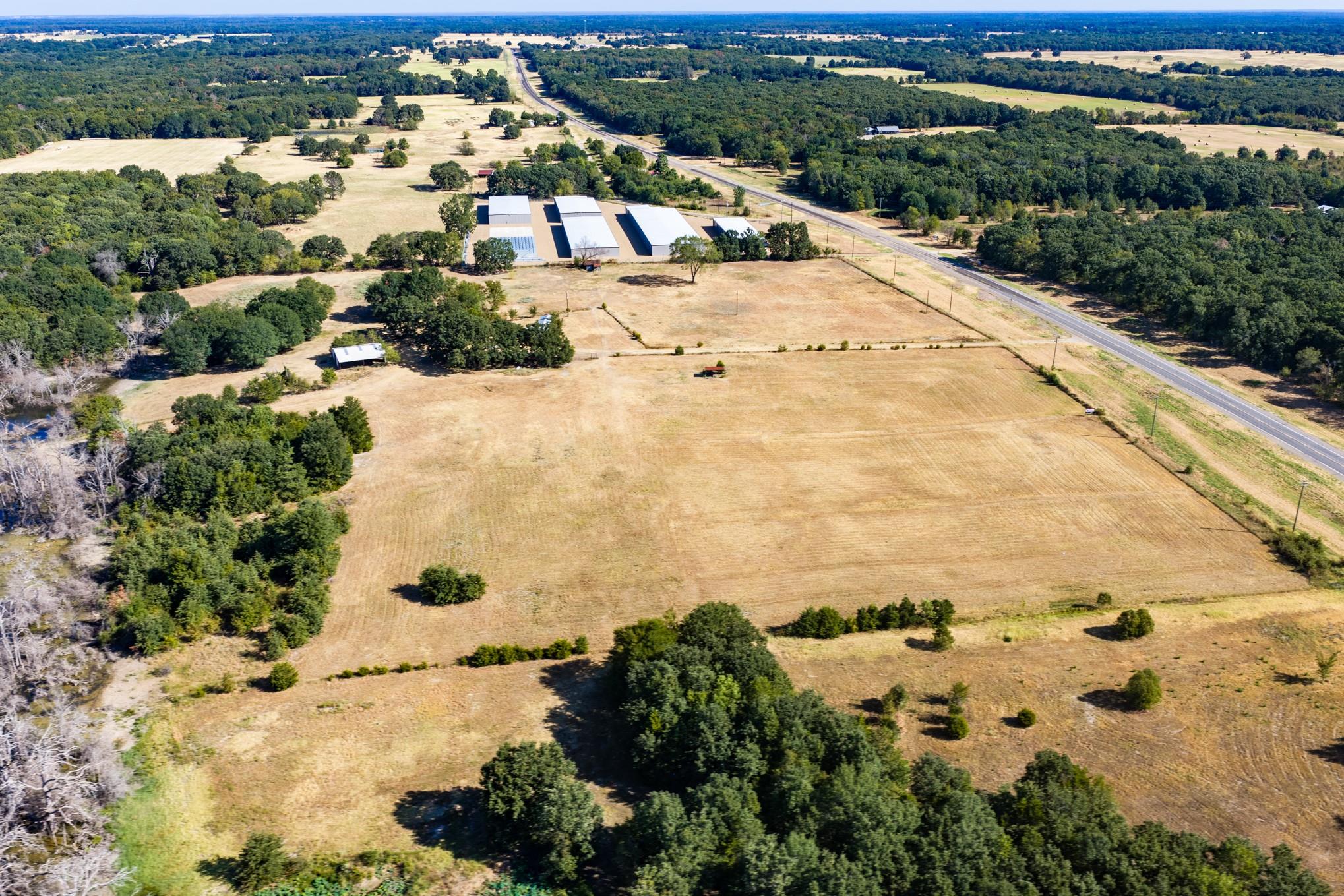 main property photo 18