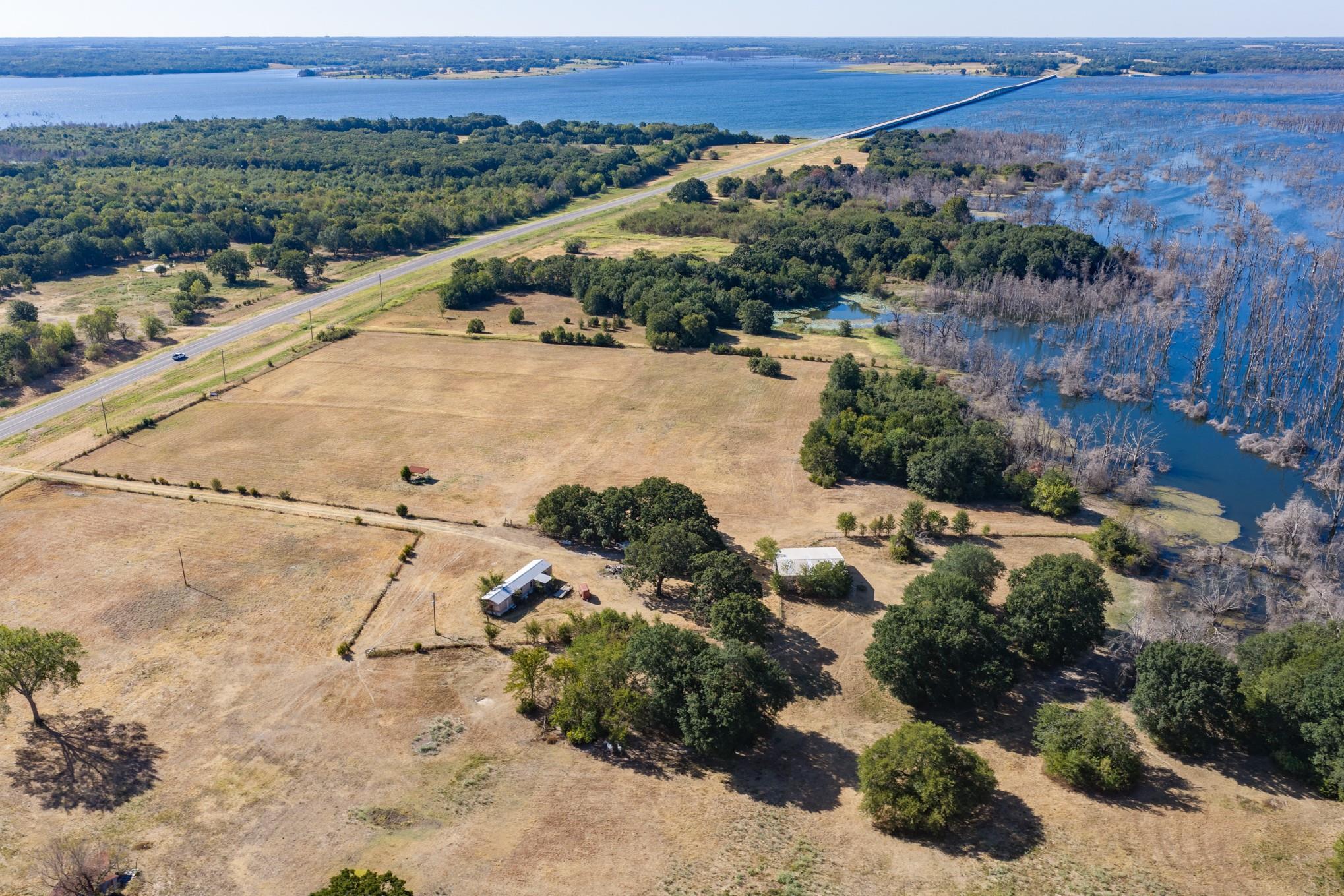 main property photo 9