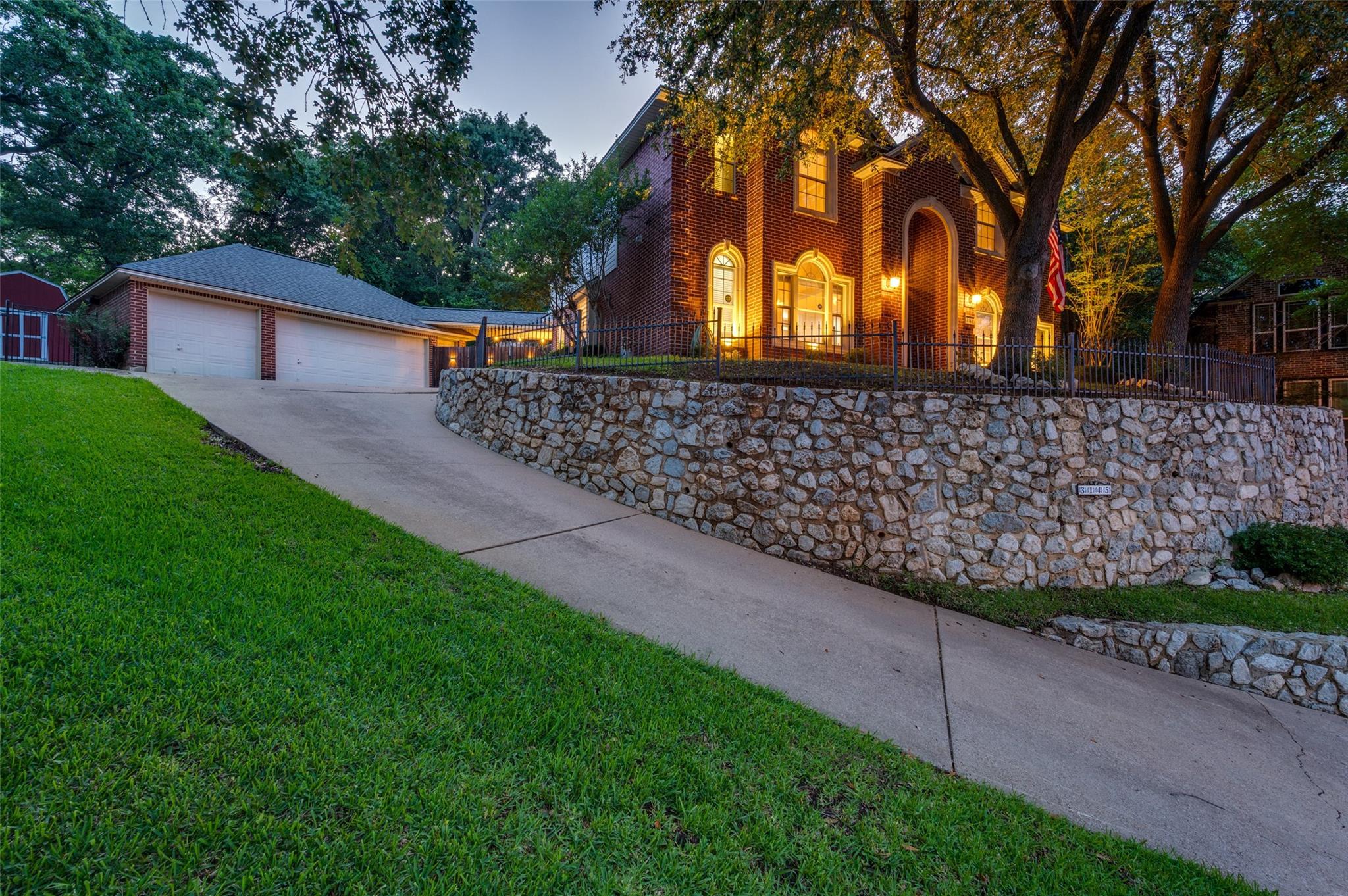 main property photo 2