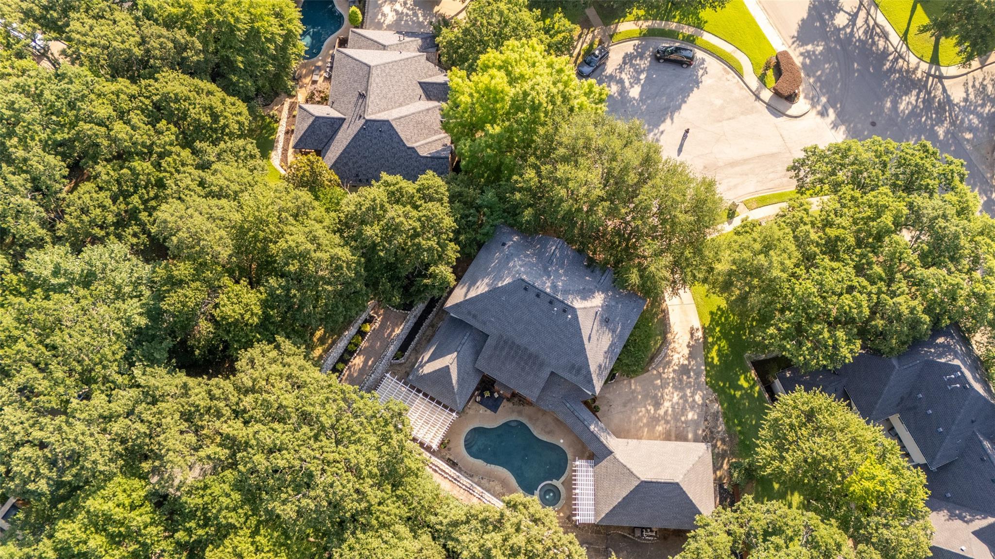 main property photo 22