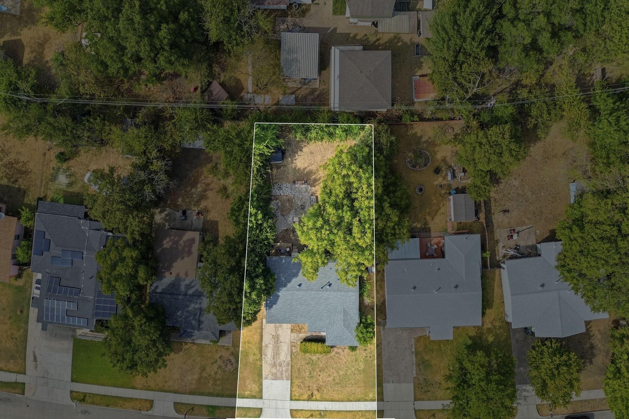main property photo 36
