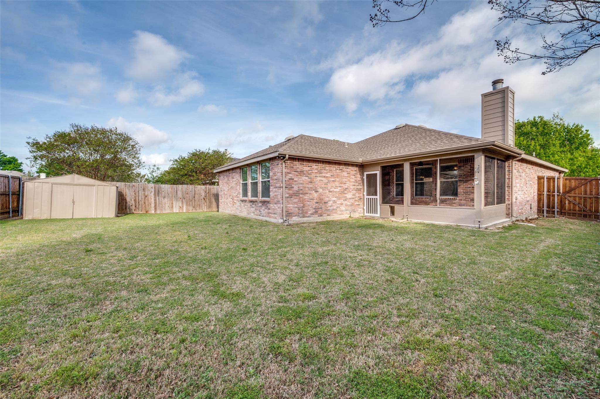 main property photo 14