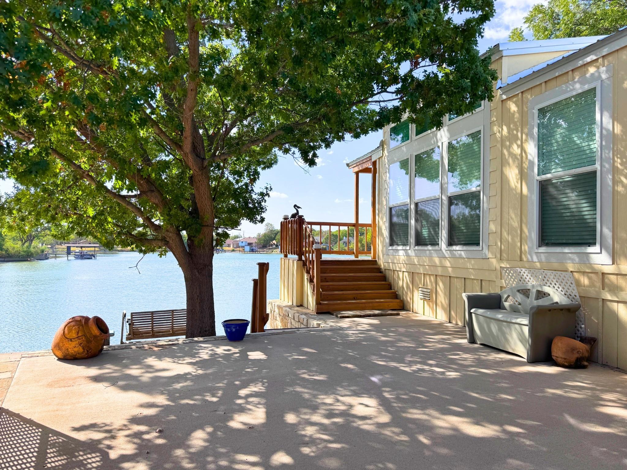 main property photo 23