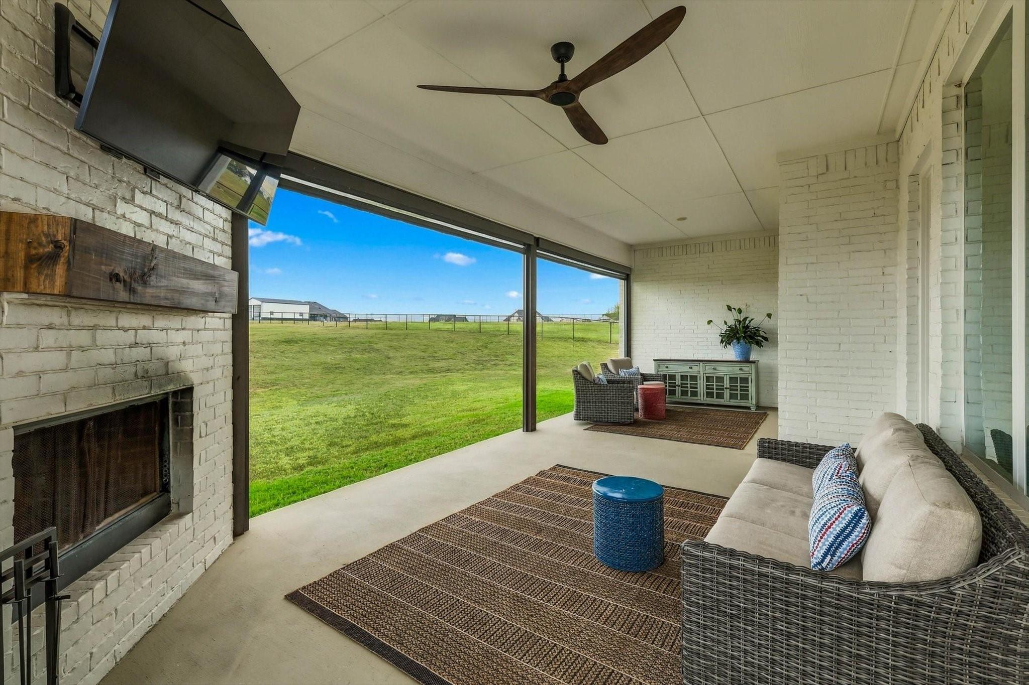 main property photo 30