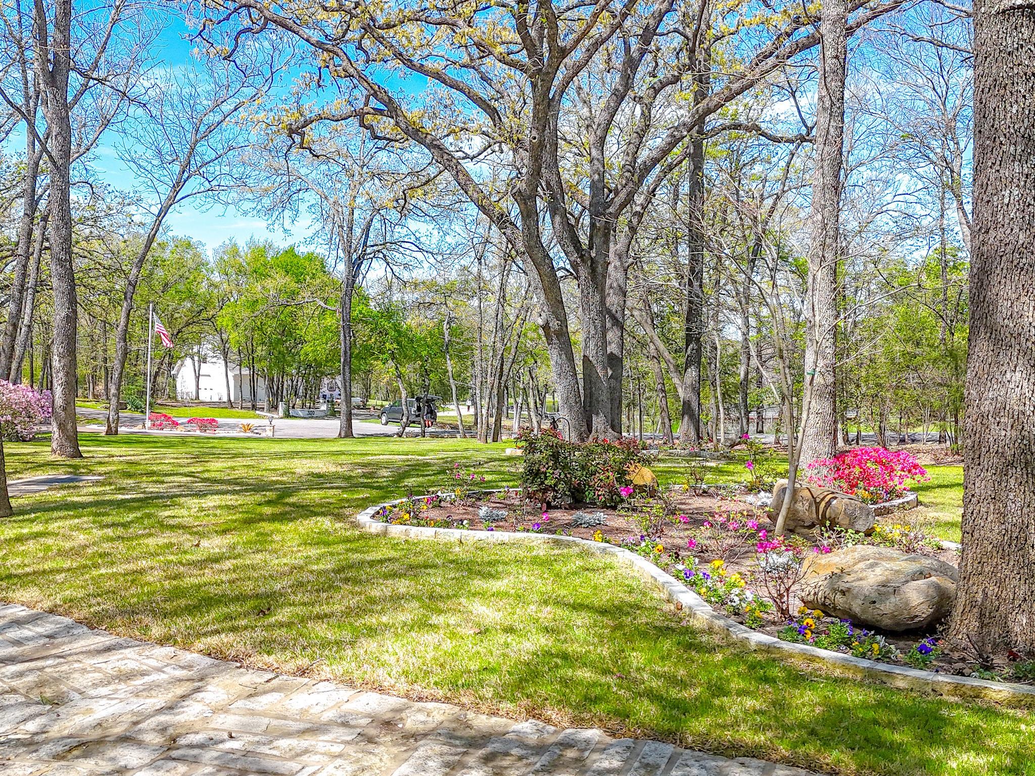 main property photo 37