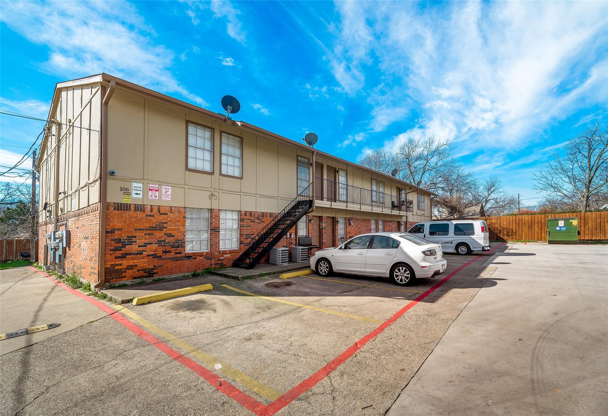 main property photo 3