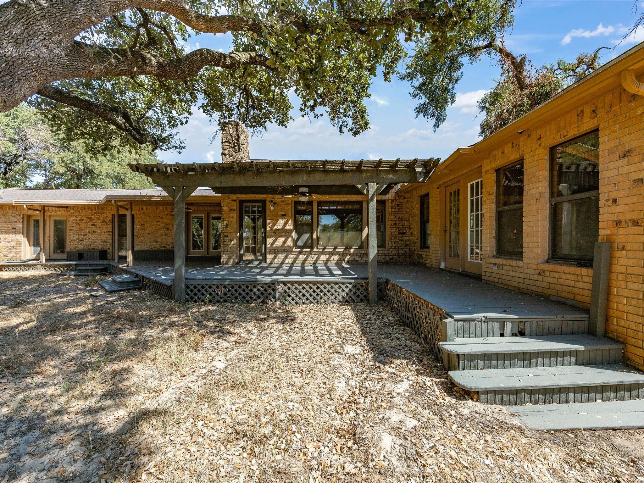 main property photo 26