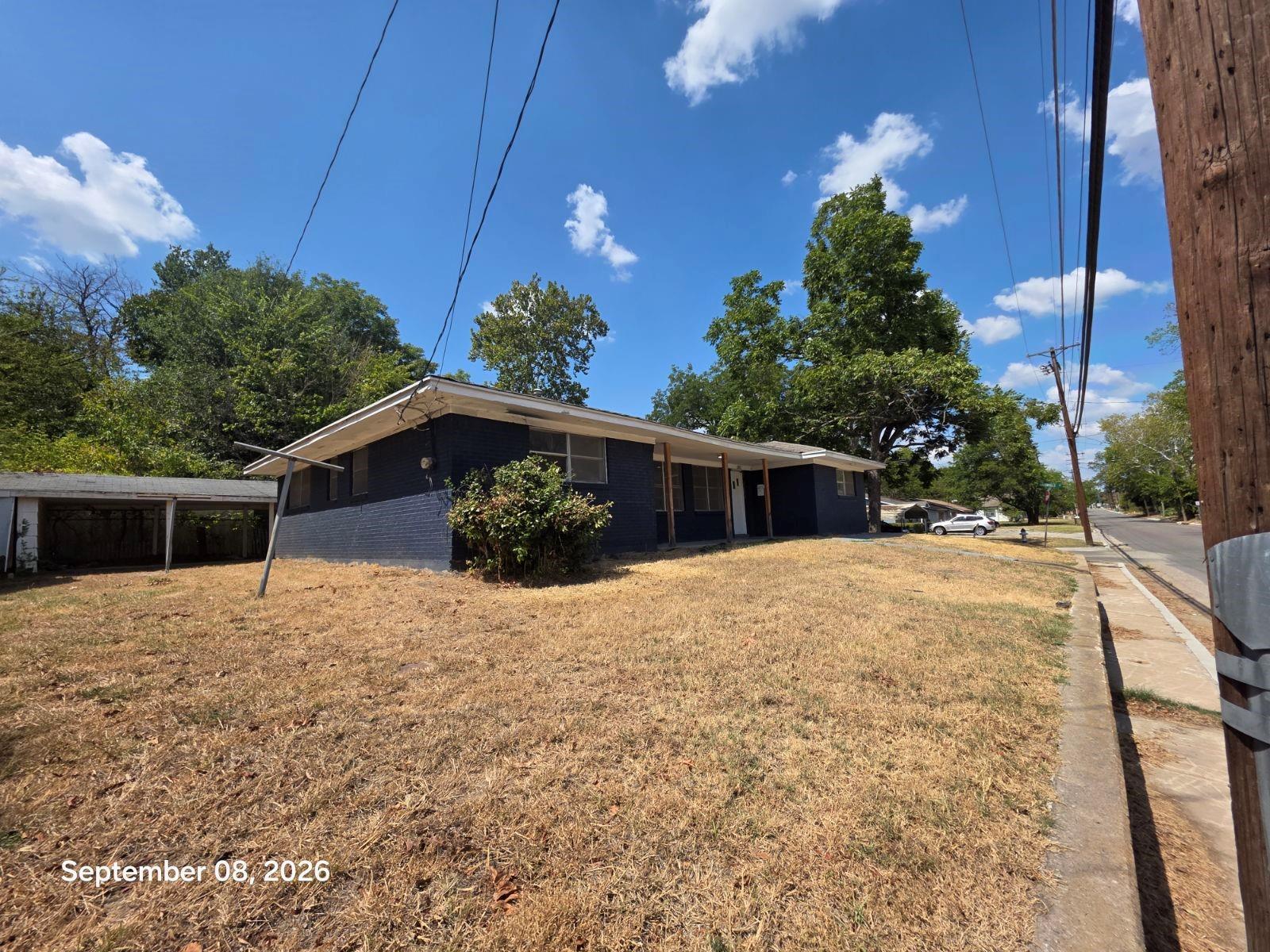 main property photo 17