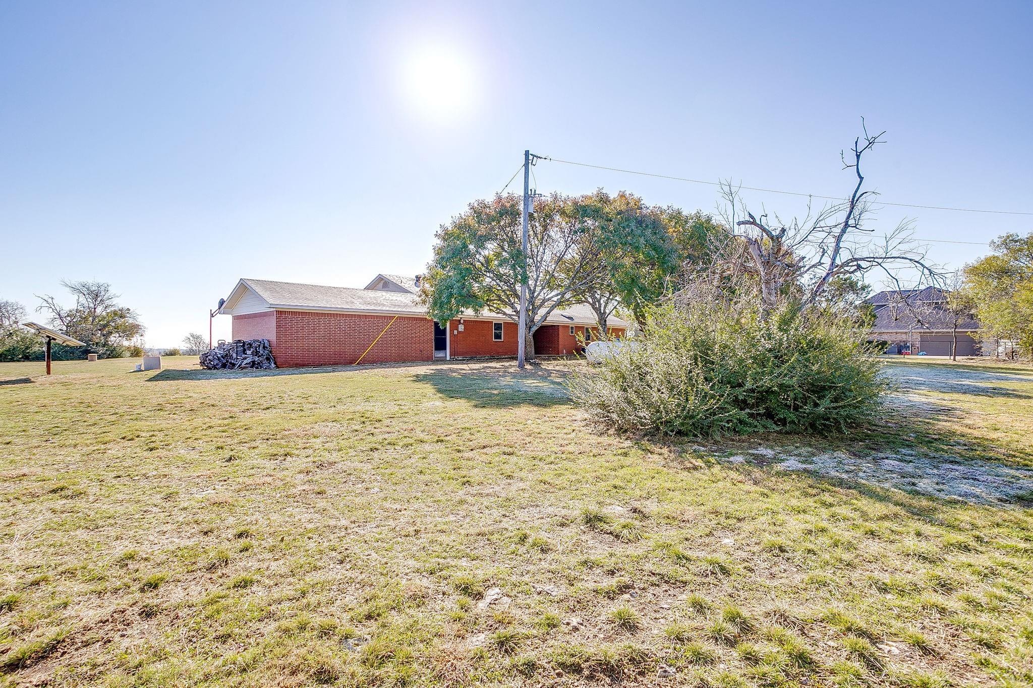main property photo 29