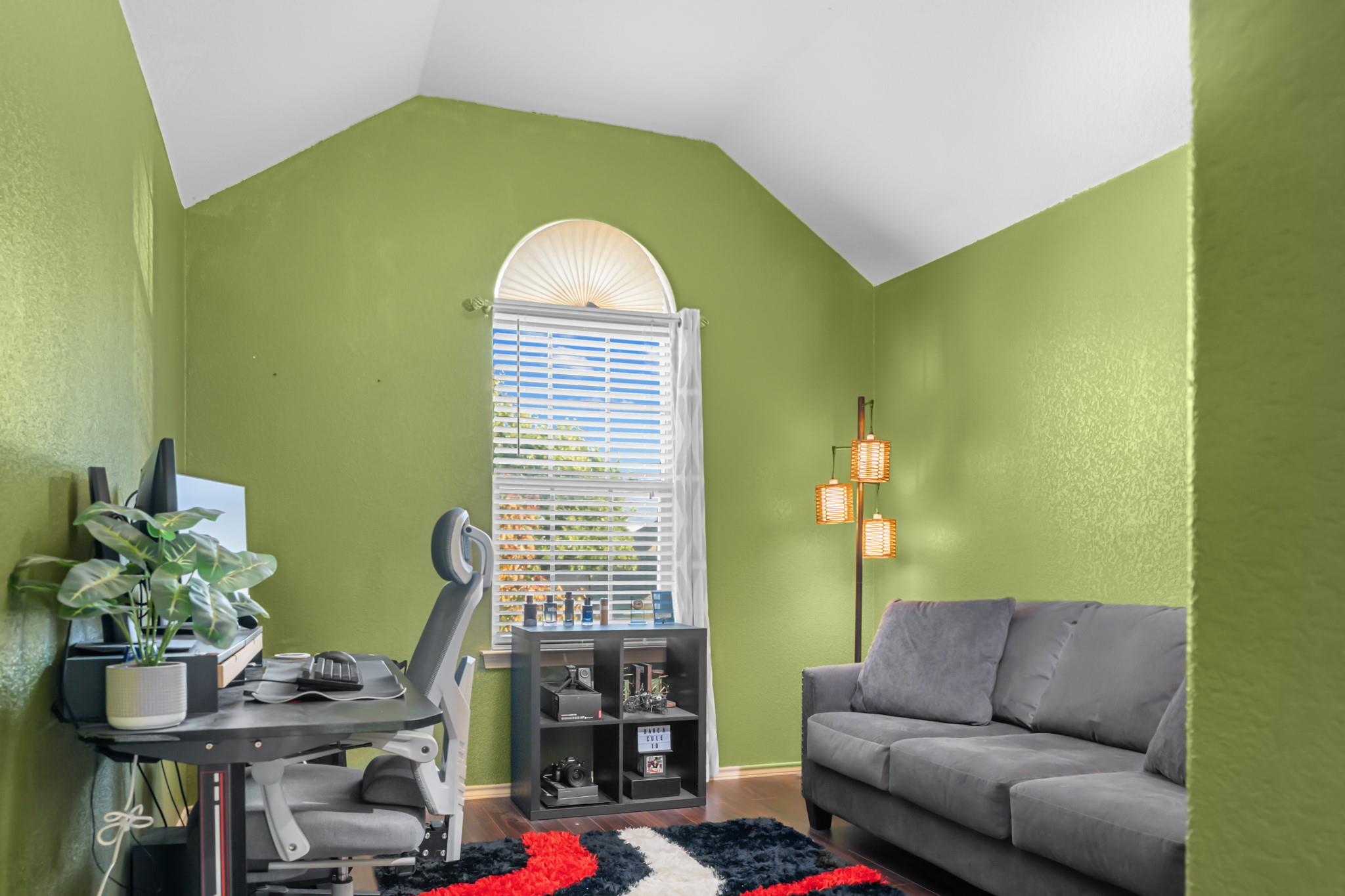 main property photo 12