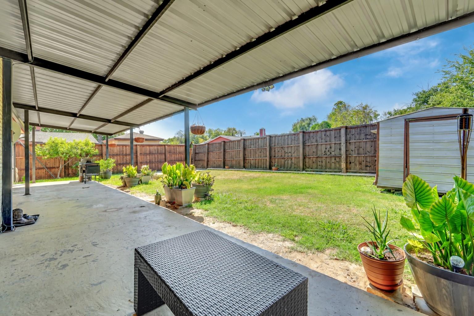 main property photo 18