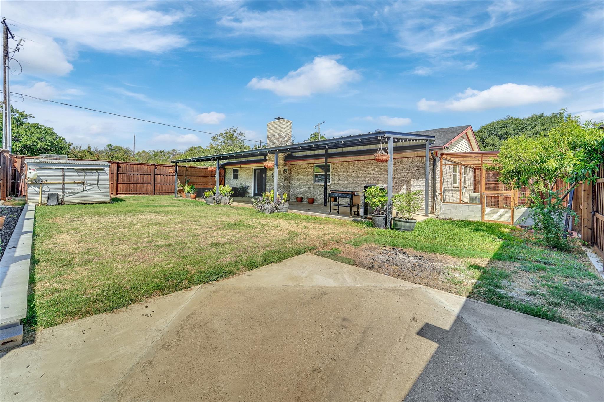 main property photo 20