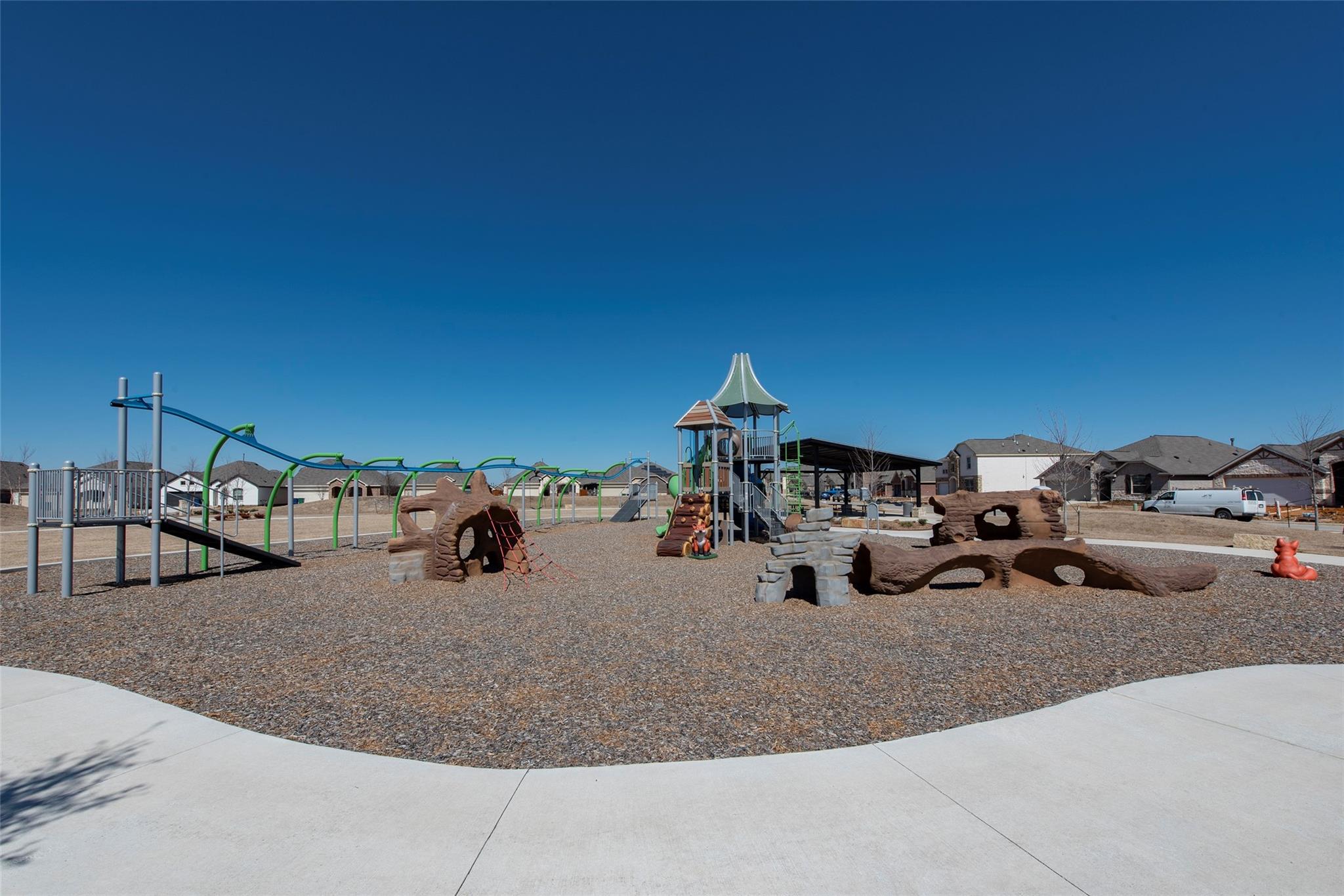 main property photo 20