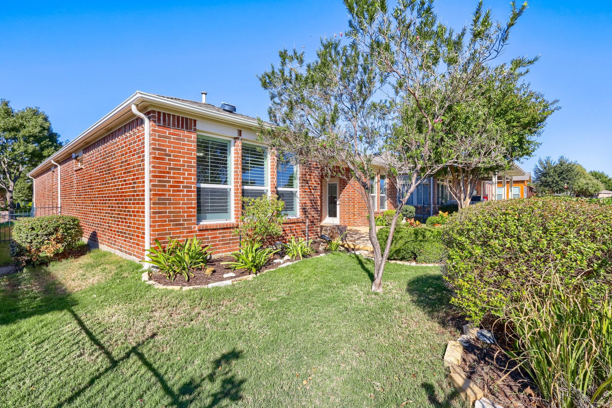 main property photo 18