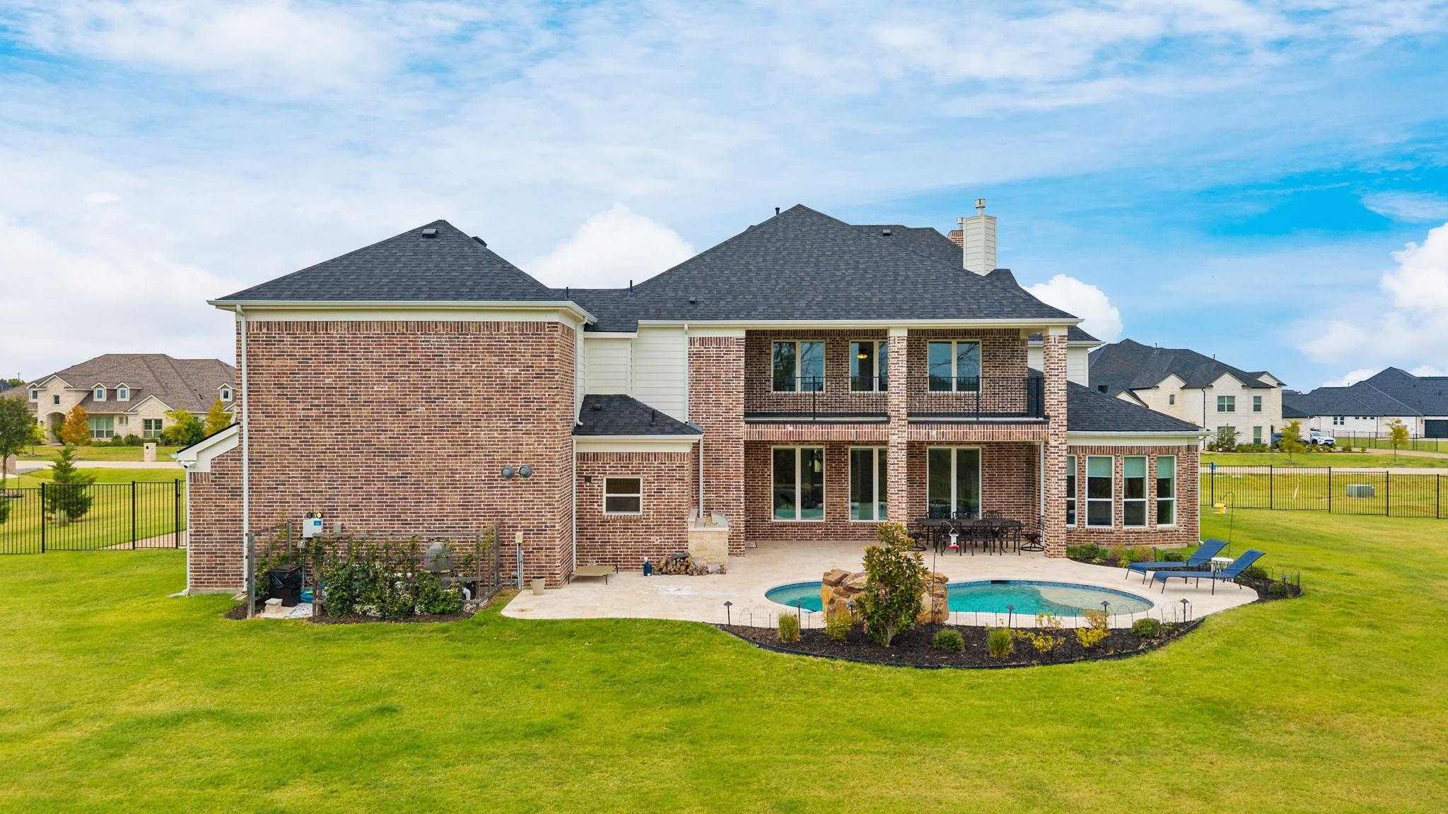 main property photo 35
