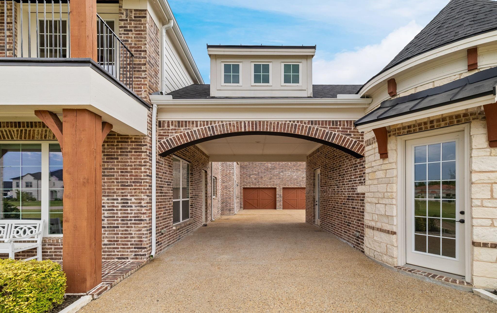 main property photo 36