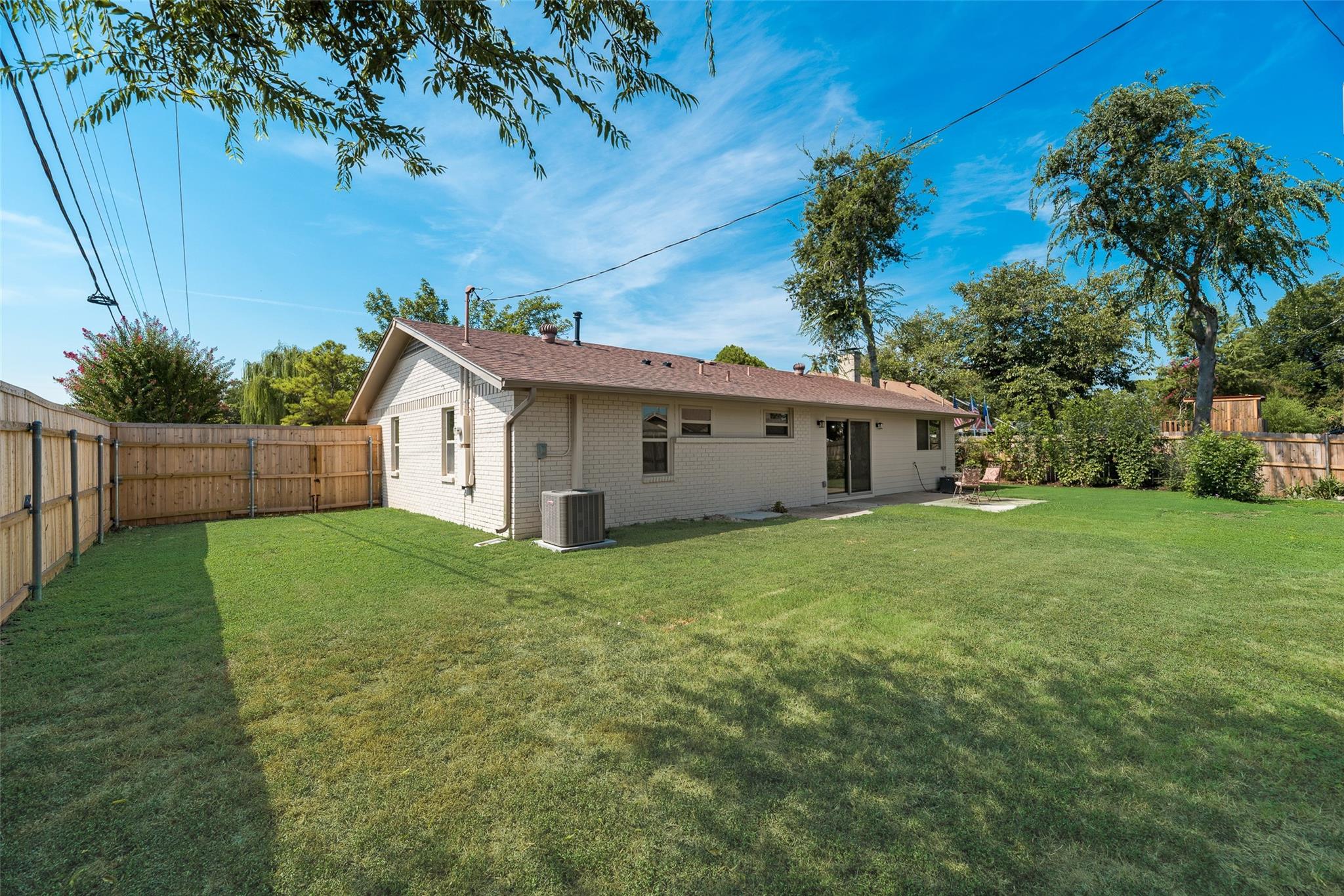 main property photo 20