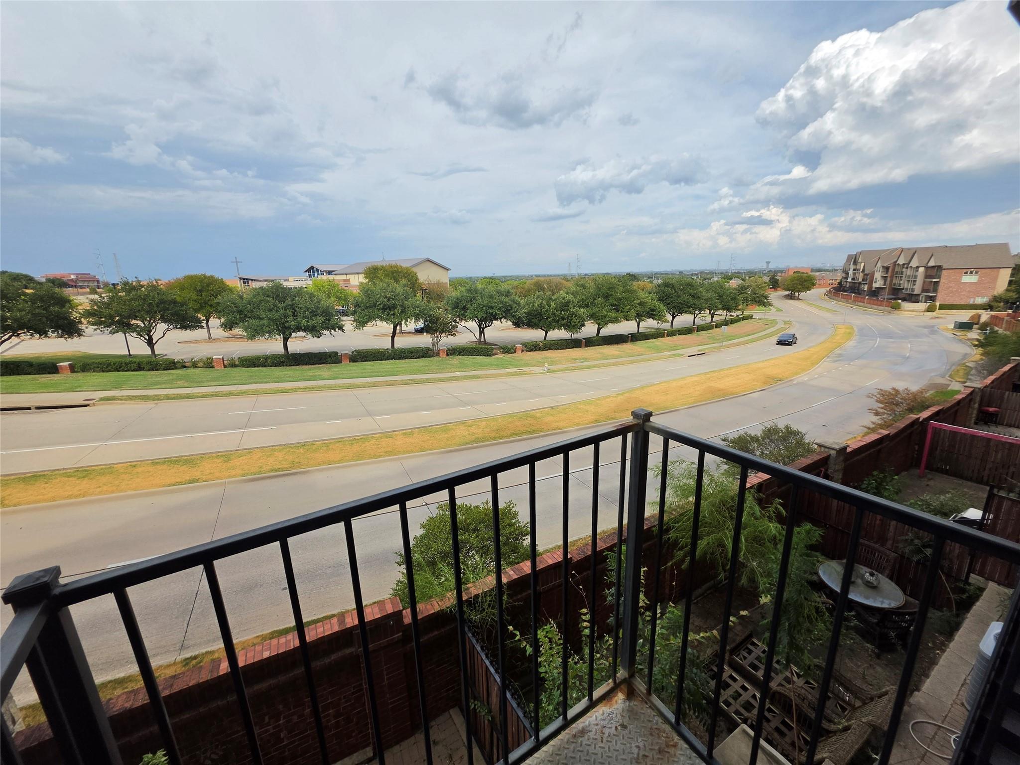 main property photo 24