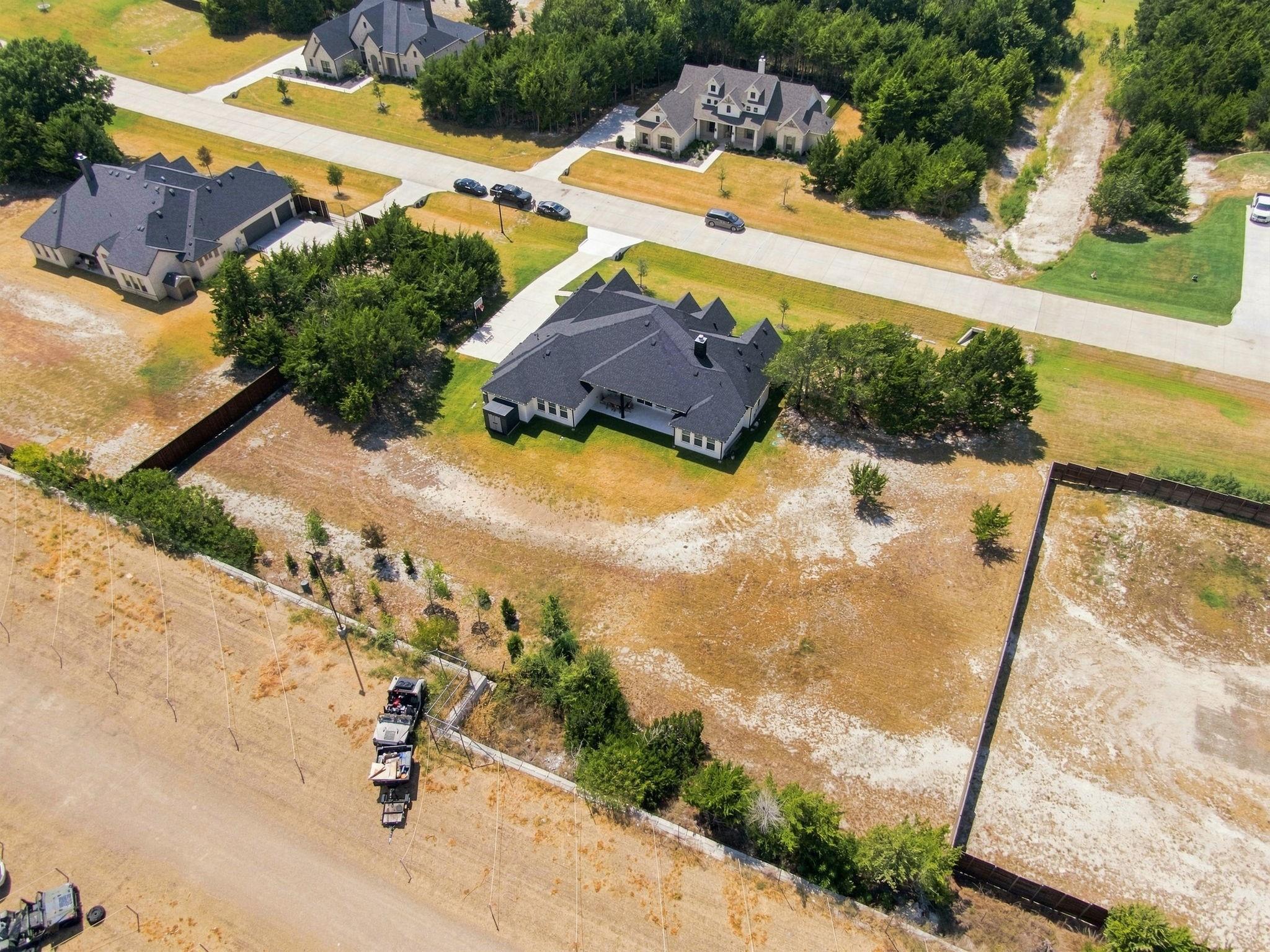 main property photo 24