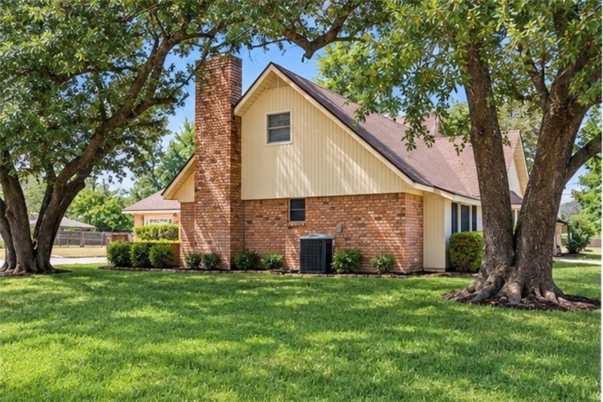 main property photo 20