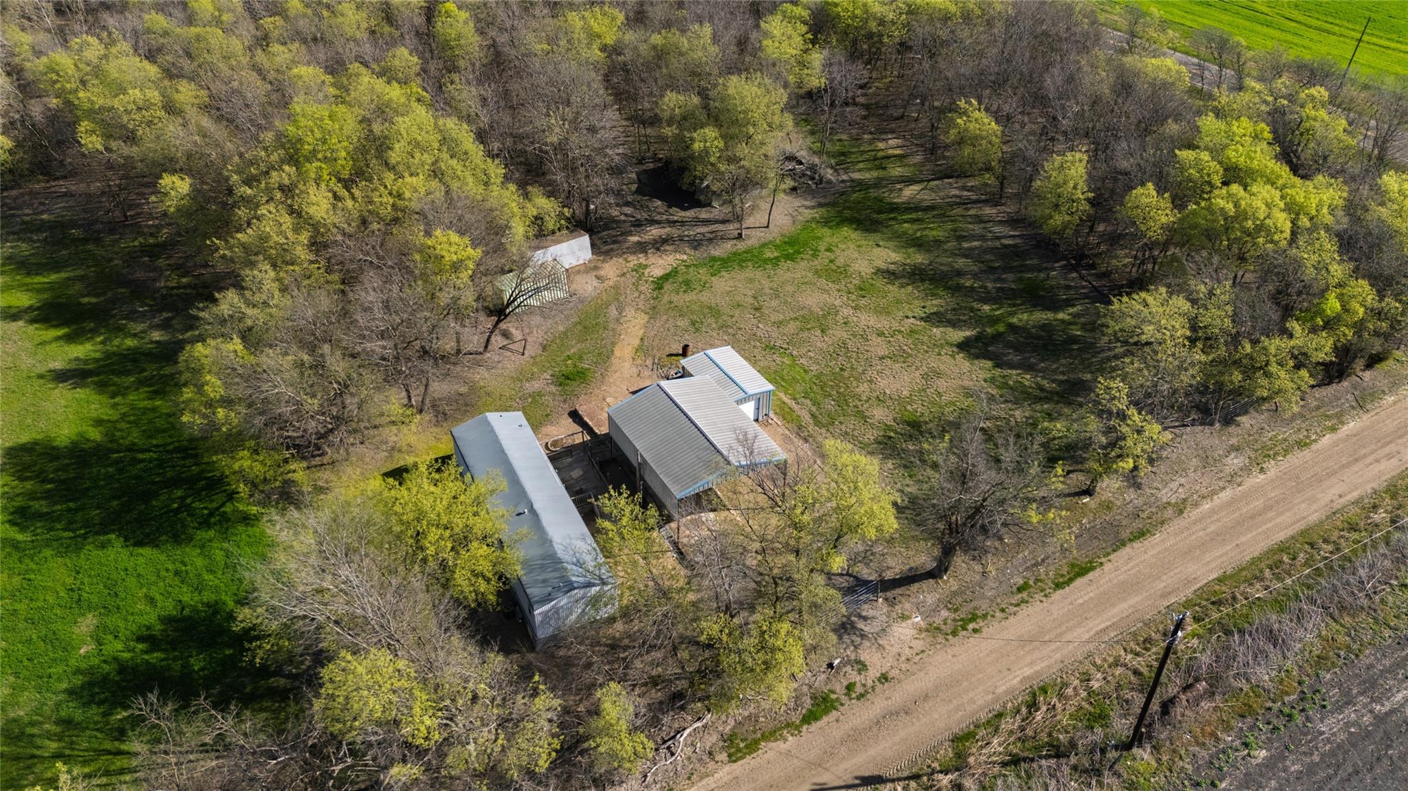 main property photo 36
