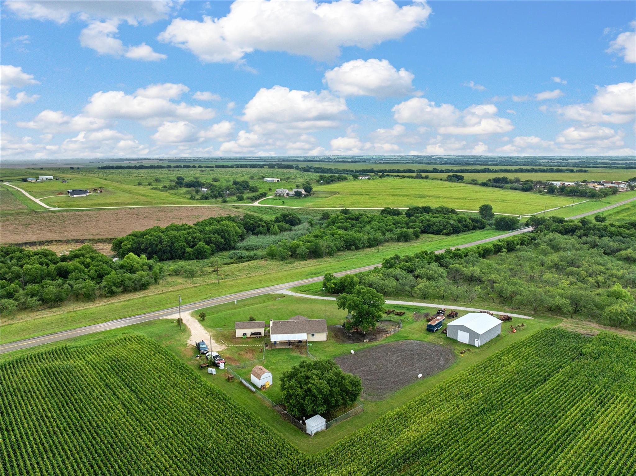 main property photo 30