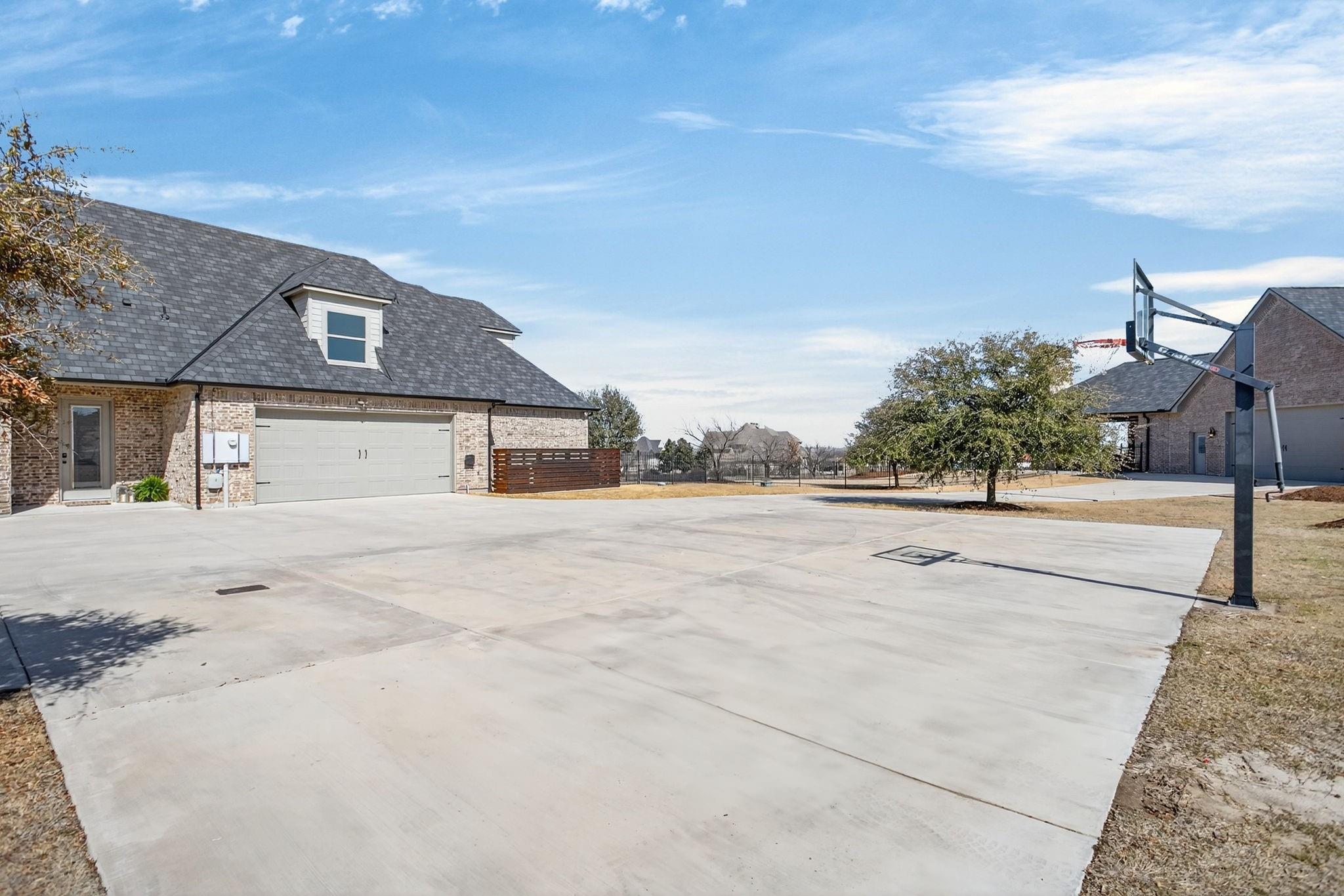 main property photo 38