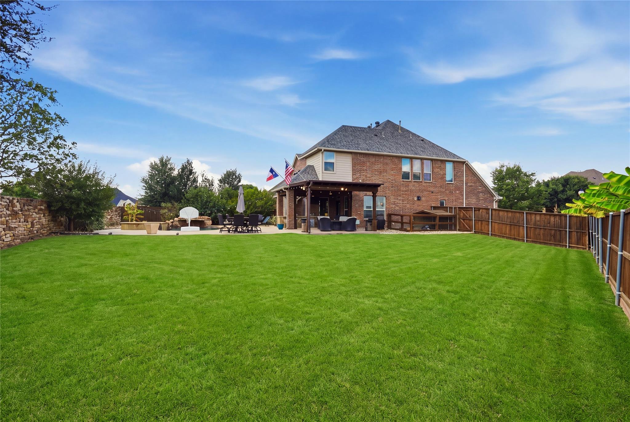 main property photo 34