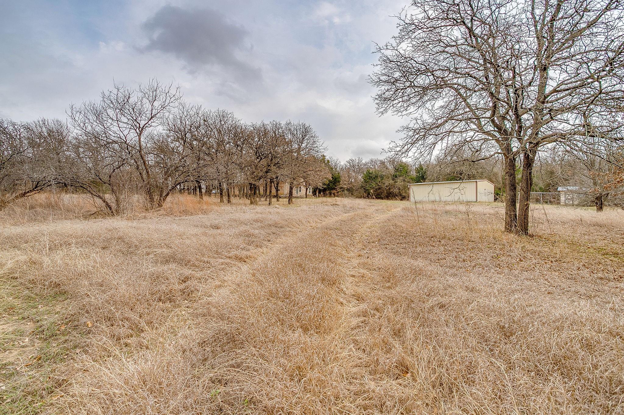 main property photo 29