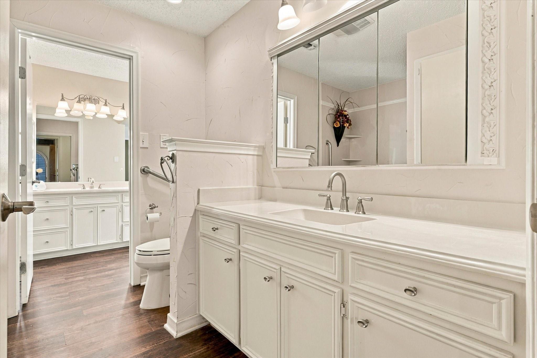 main property photo 22
