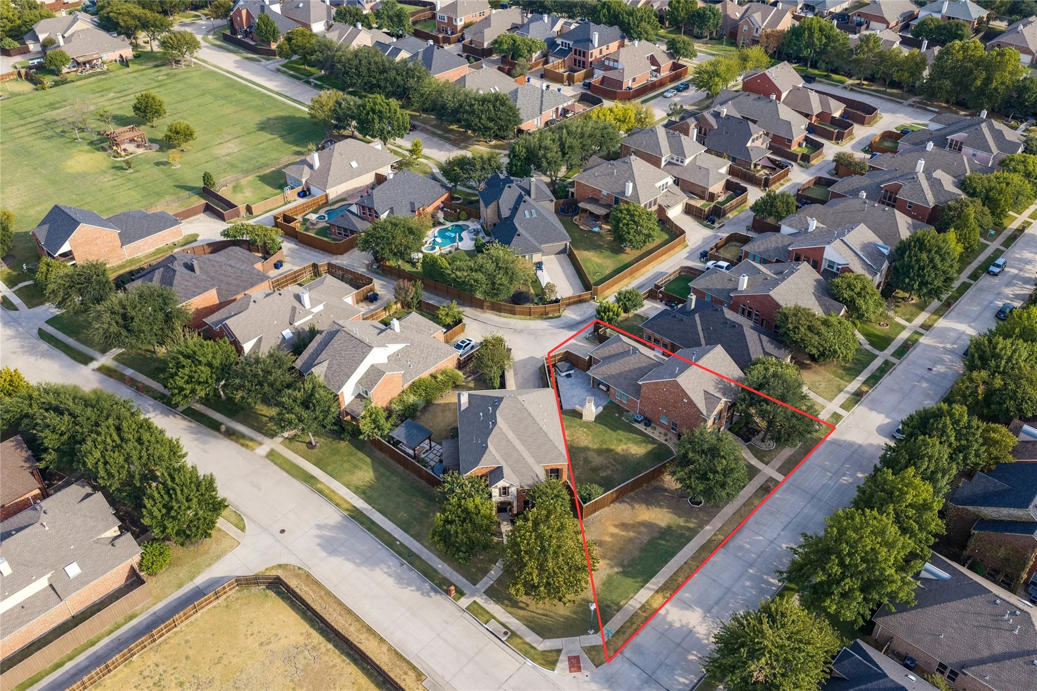 main property photo 39
