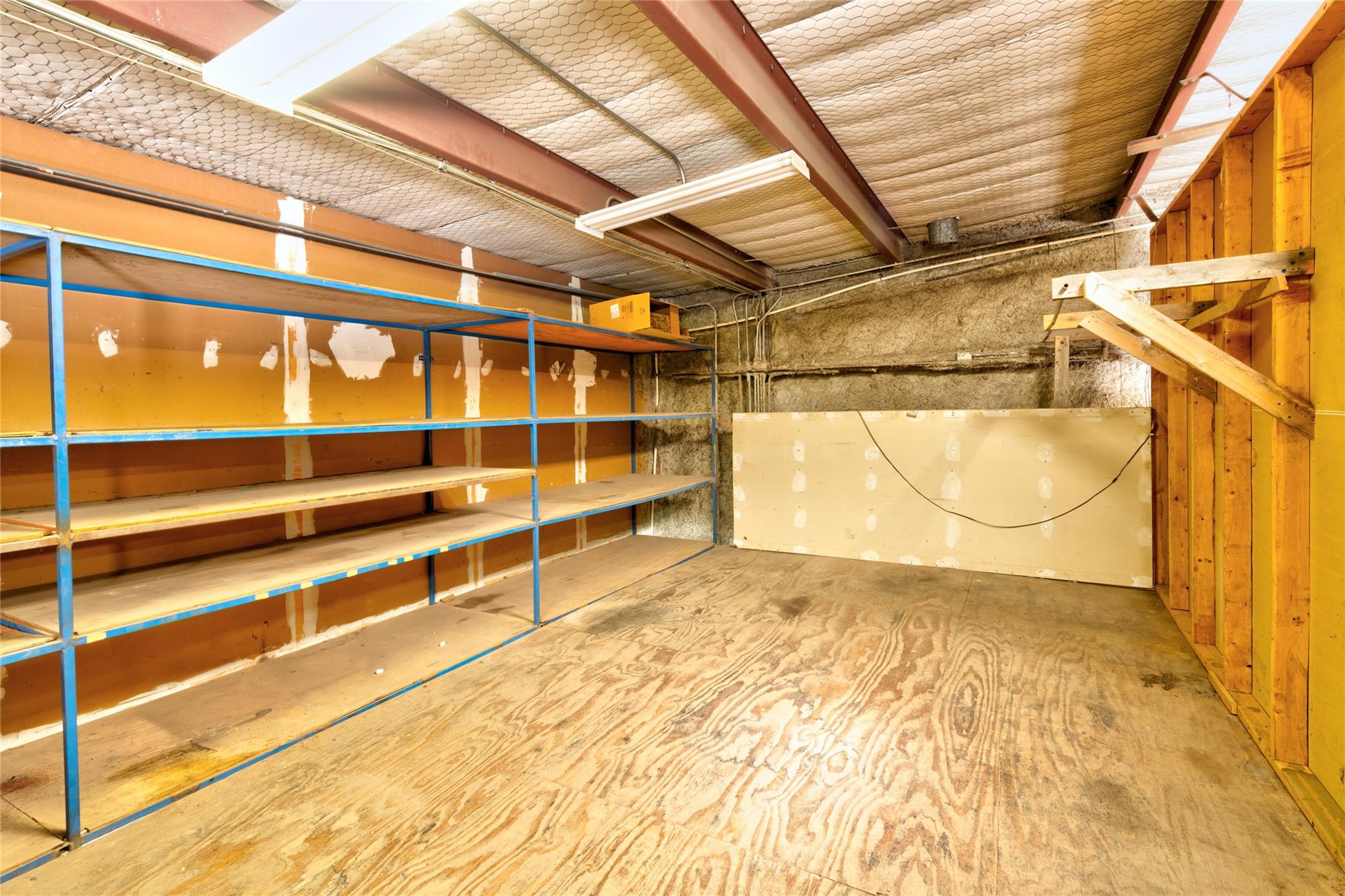 main property photo 24