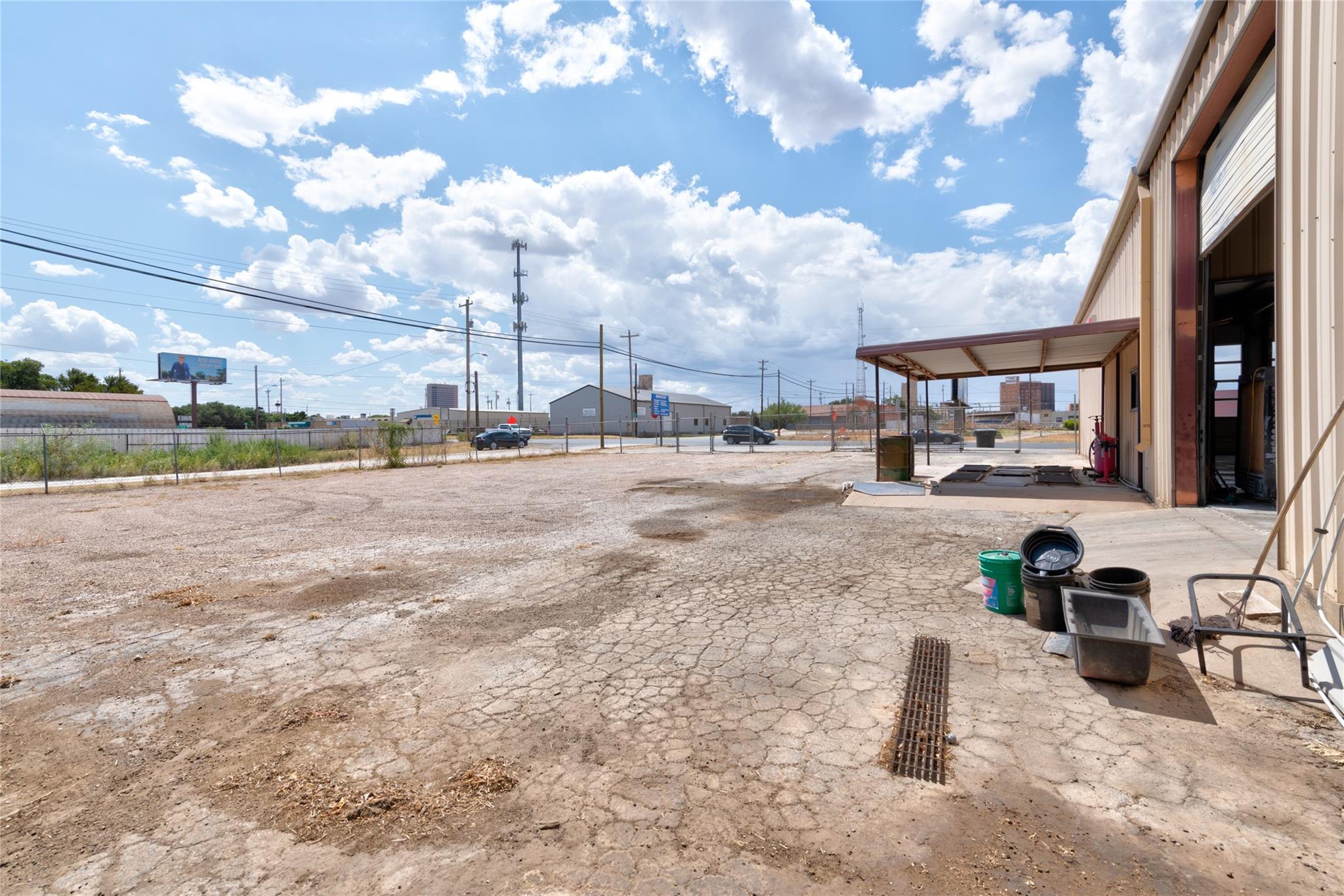 main property photo 29