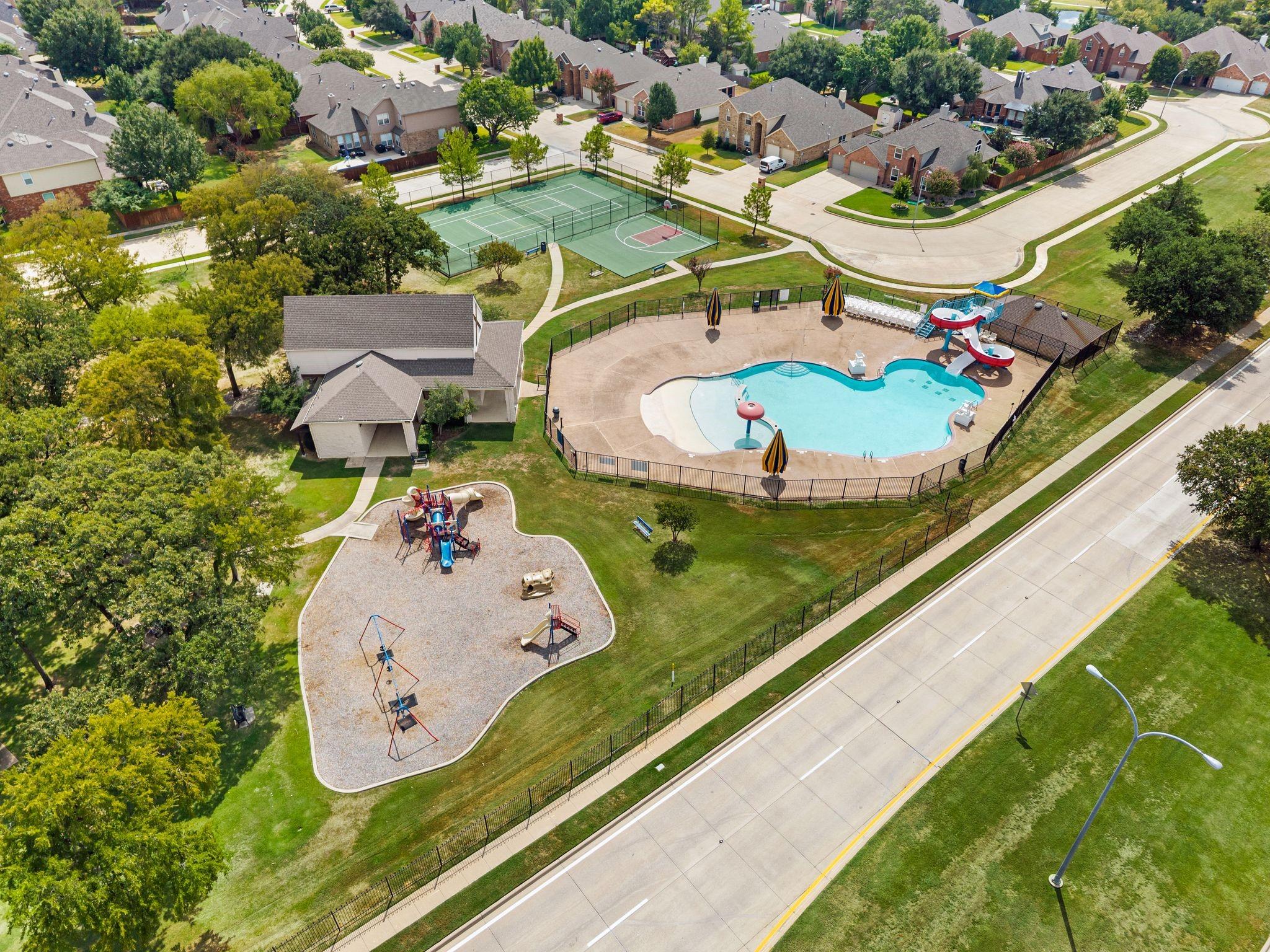 main property photo 34