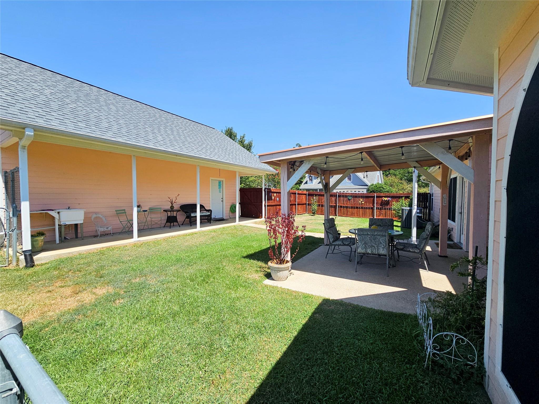 main property photo 22