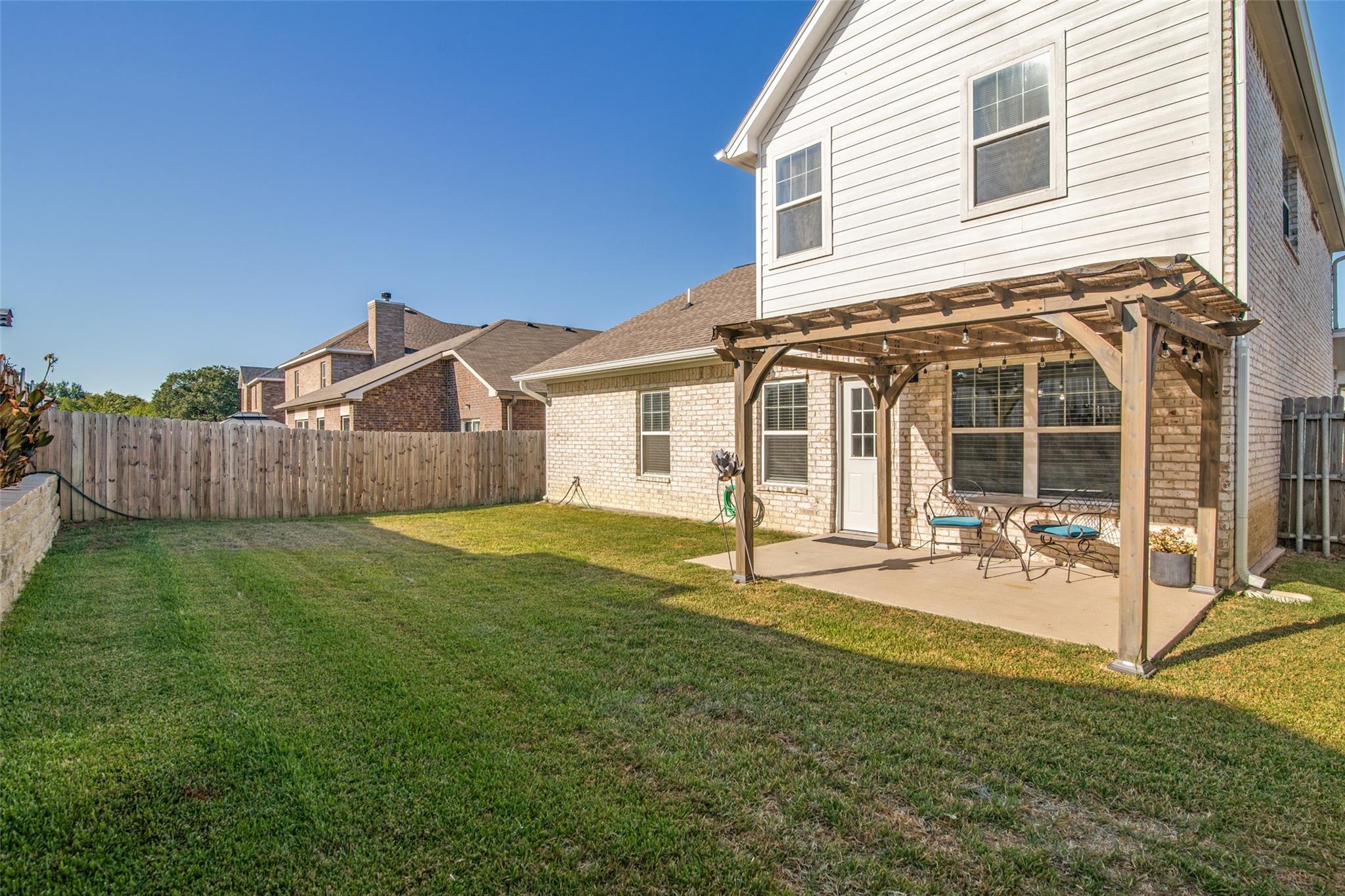 main property photo 23