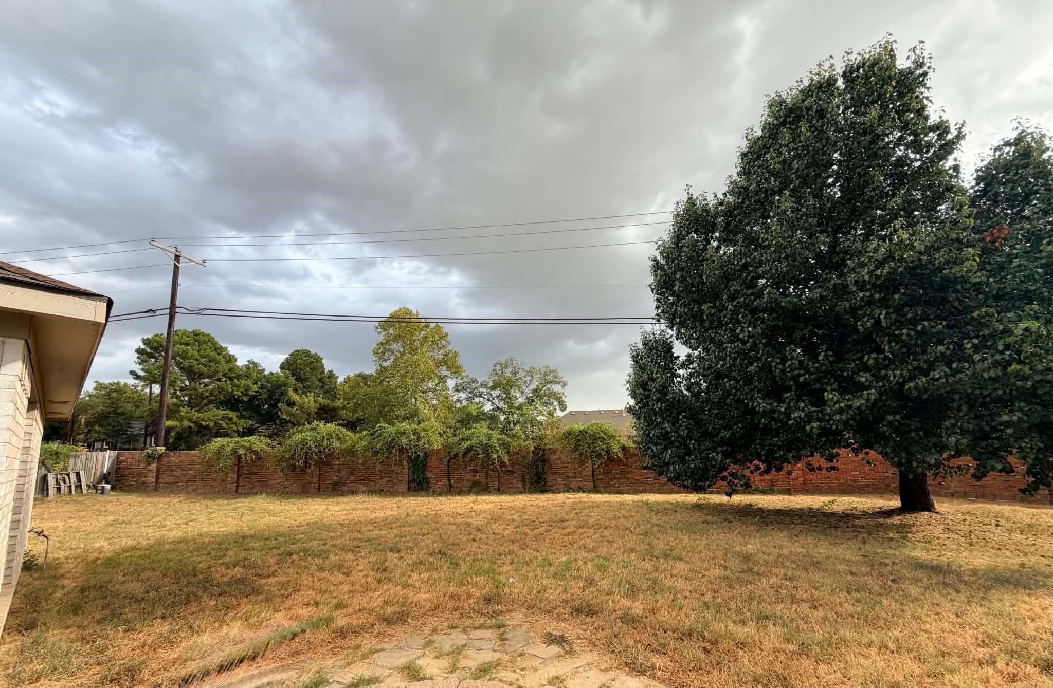 main property photo 25