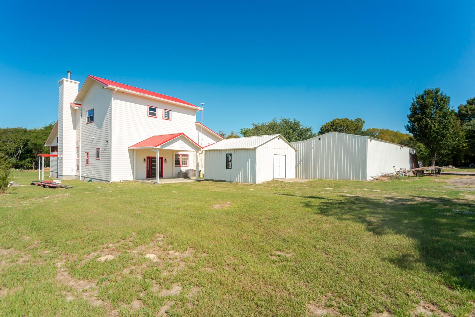 main property photo 4