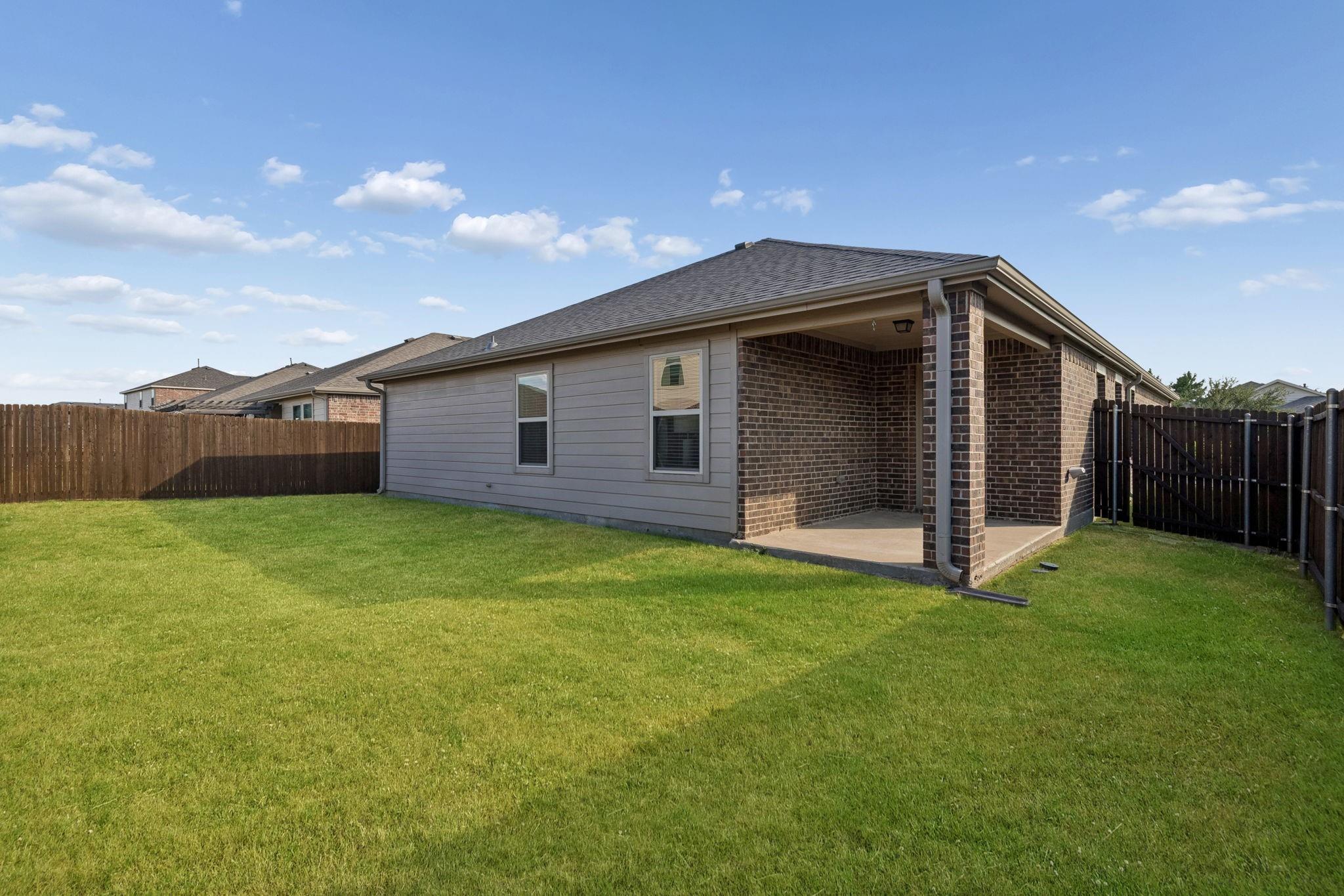 main property photo 29