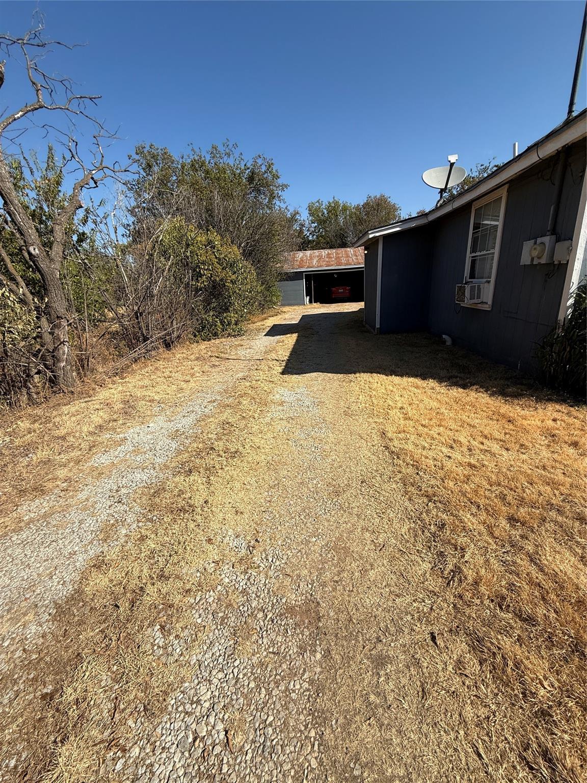 main property photo 14