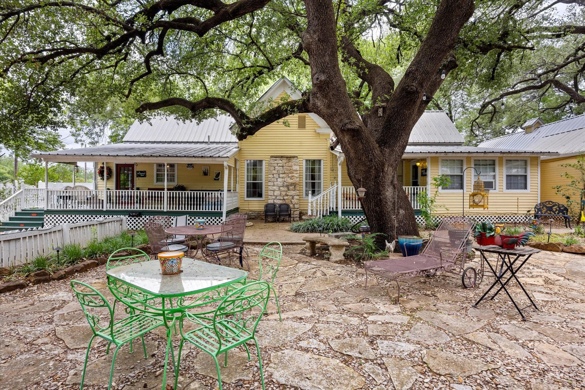 main property photo 28
