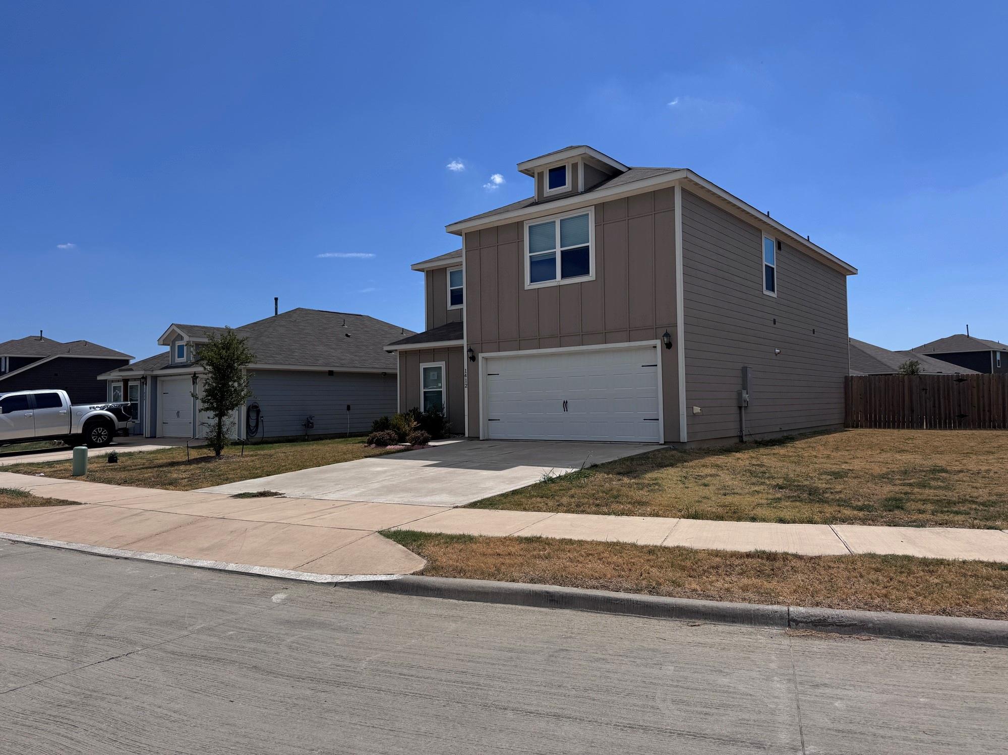 main property photo 37