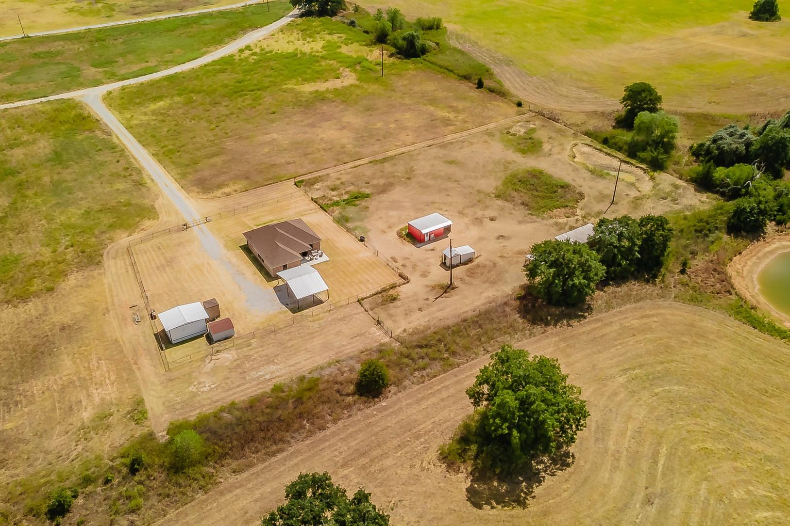 main property photo 33