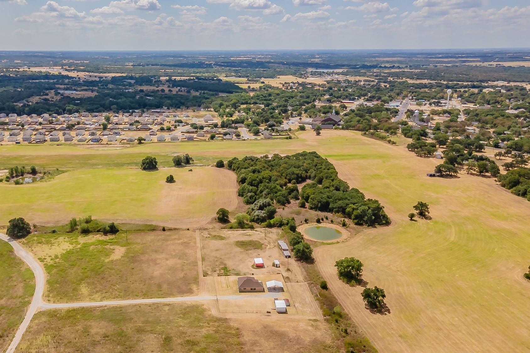 main property photo 35